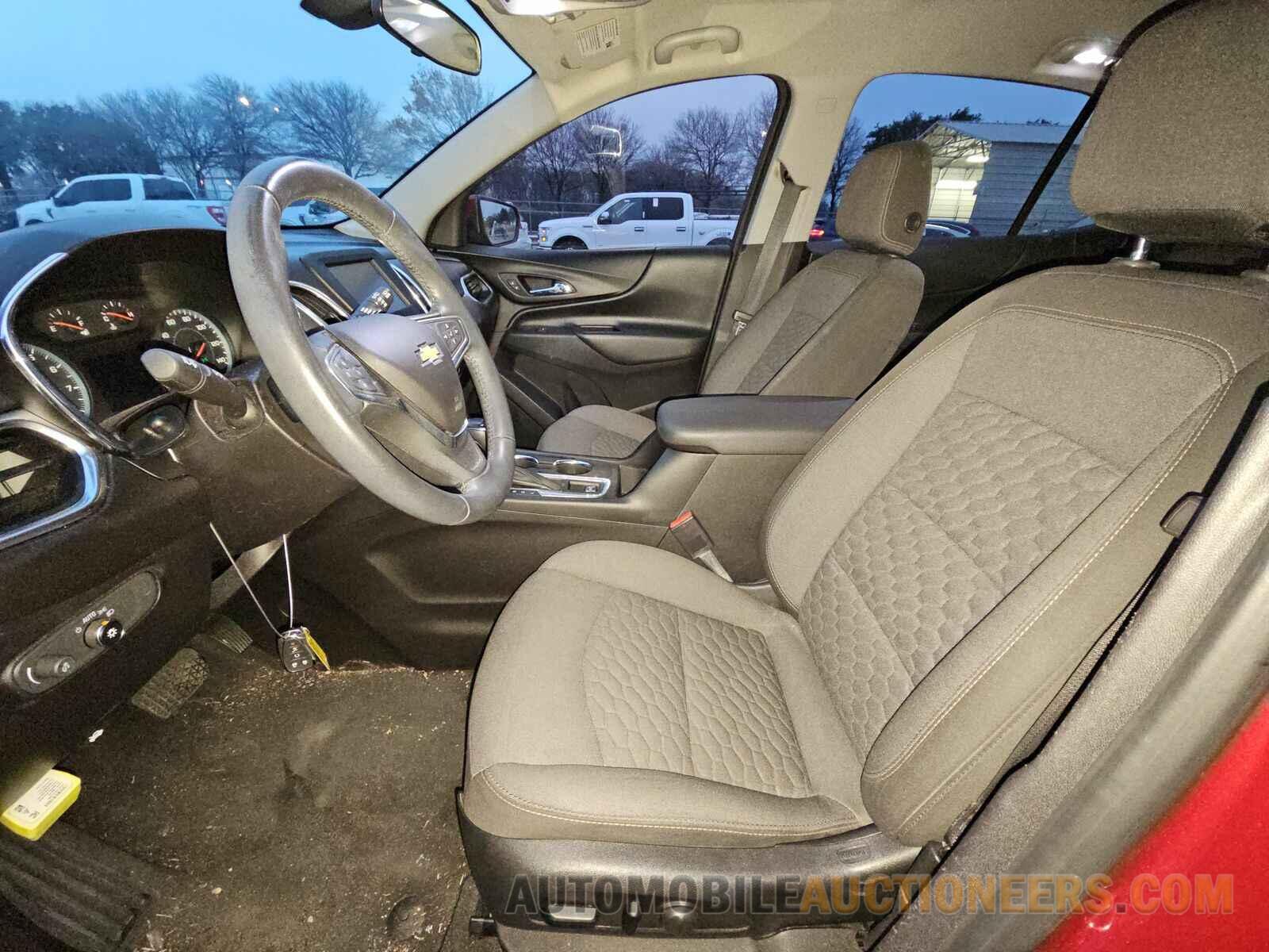 2GNAXJEV2J6156521 Chevrolet Equinox LT 2018