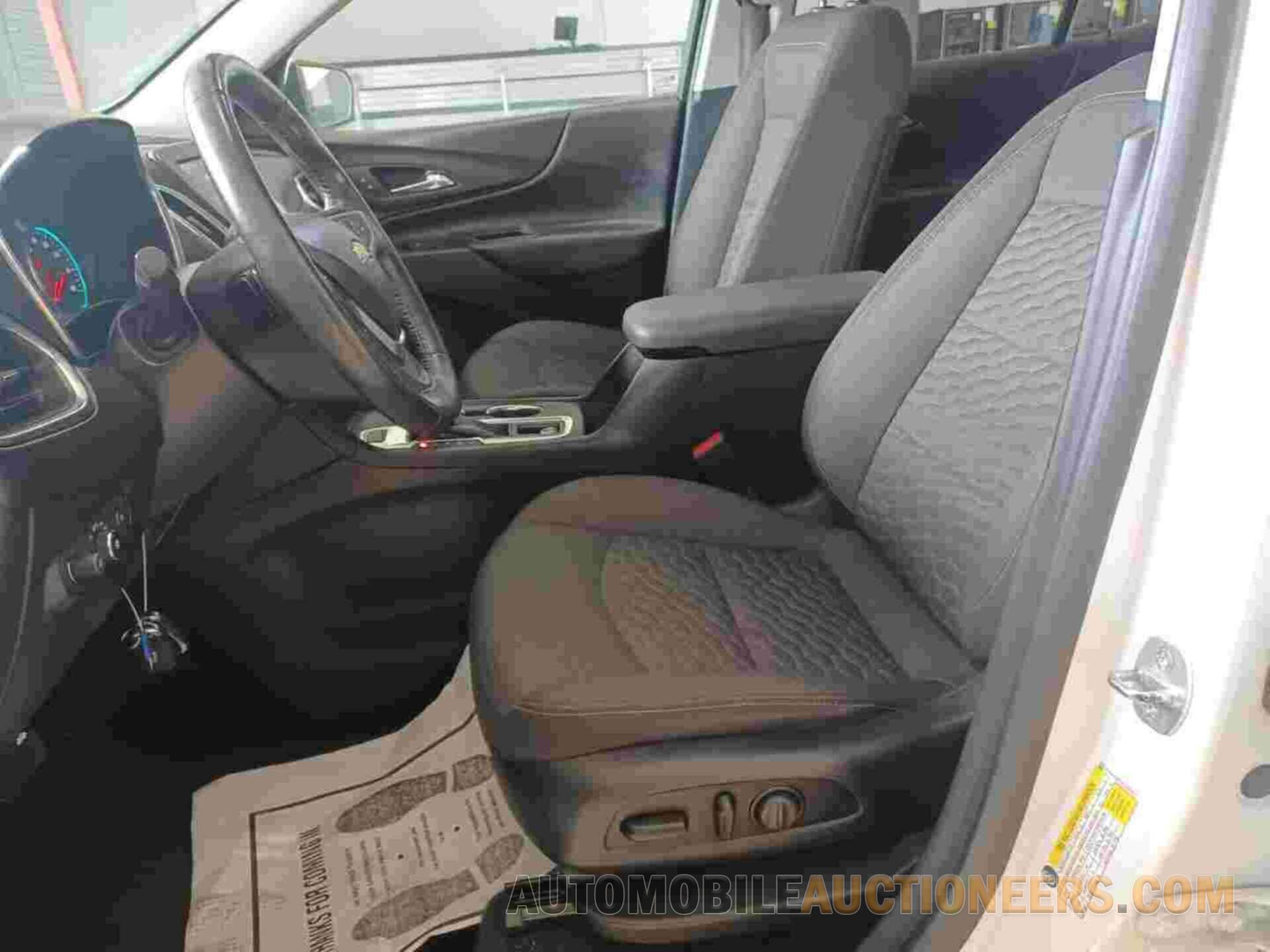 2GNAXUEV6L6104877 CHEVROLET EQUINOX 2020