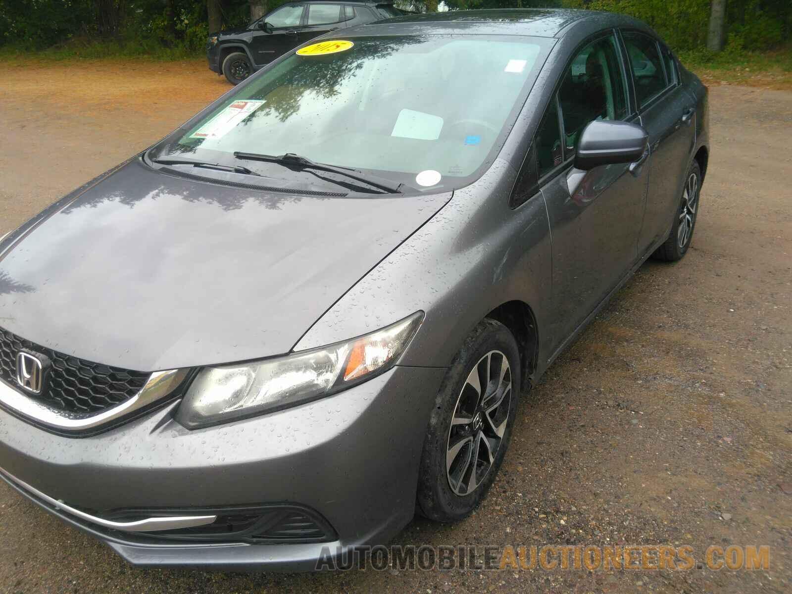 2HGFB2E52FH047881 Honda Civic Sedan 2015