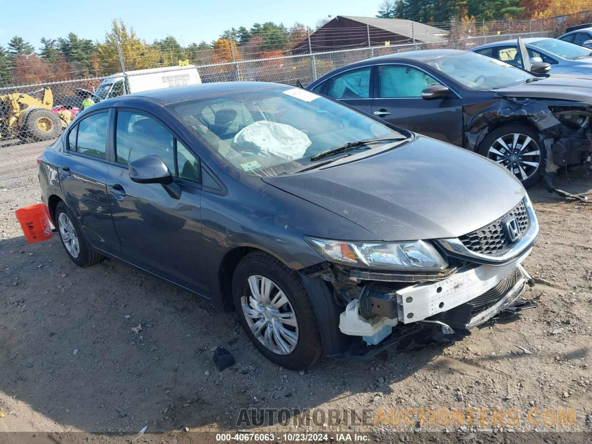 2HGFB2F57DH590574 HONDA CIVIC 2013