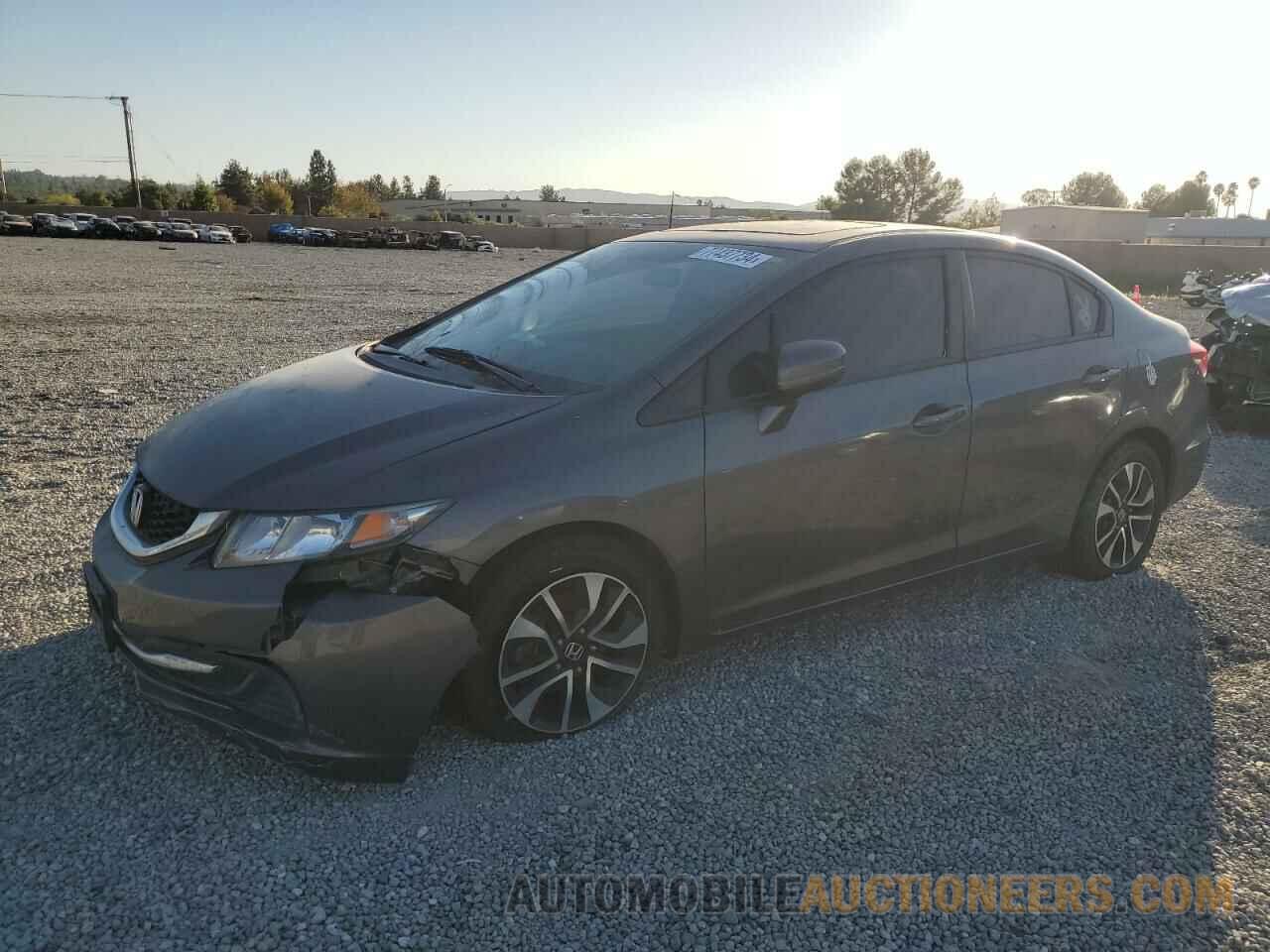 2HGFB2F83FH552479 HONDA CIVIC 2015