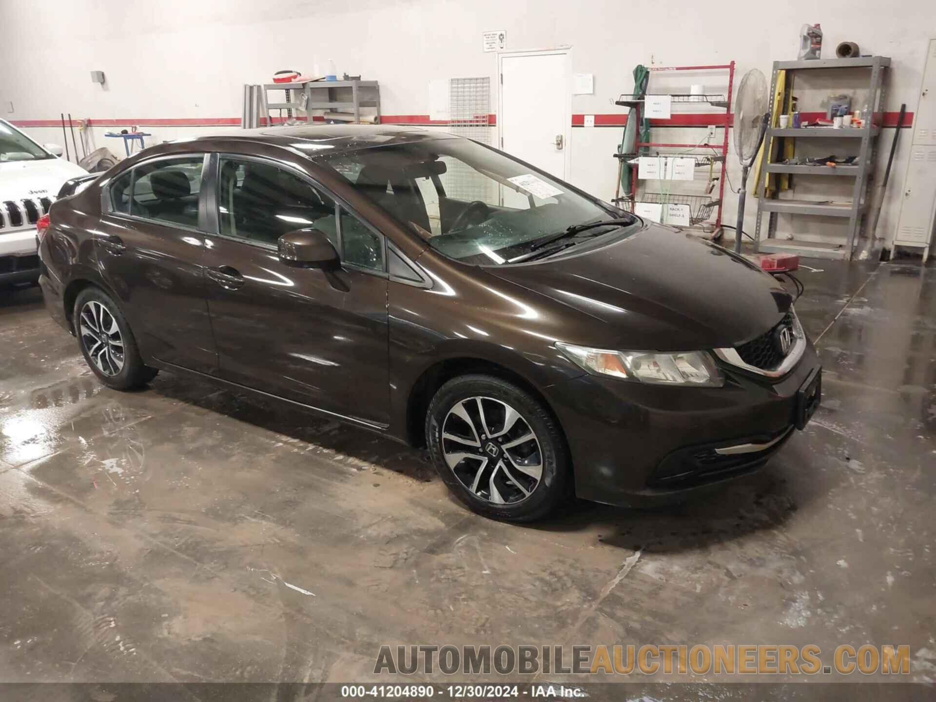 2HGFB2F86DH518047 HONDA CIVIC 2013