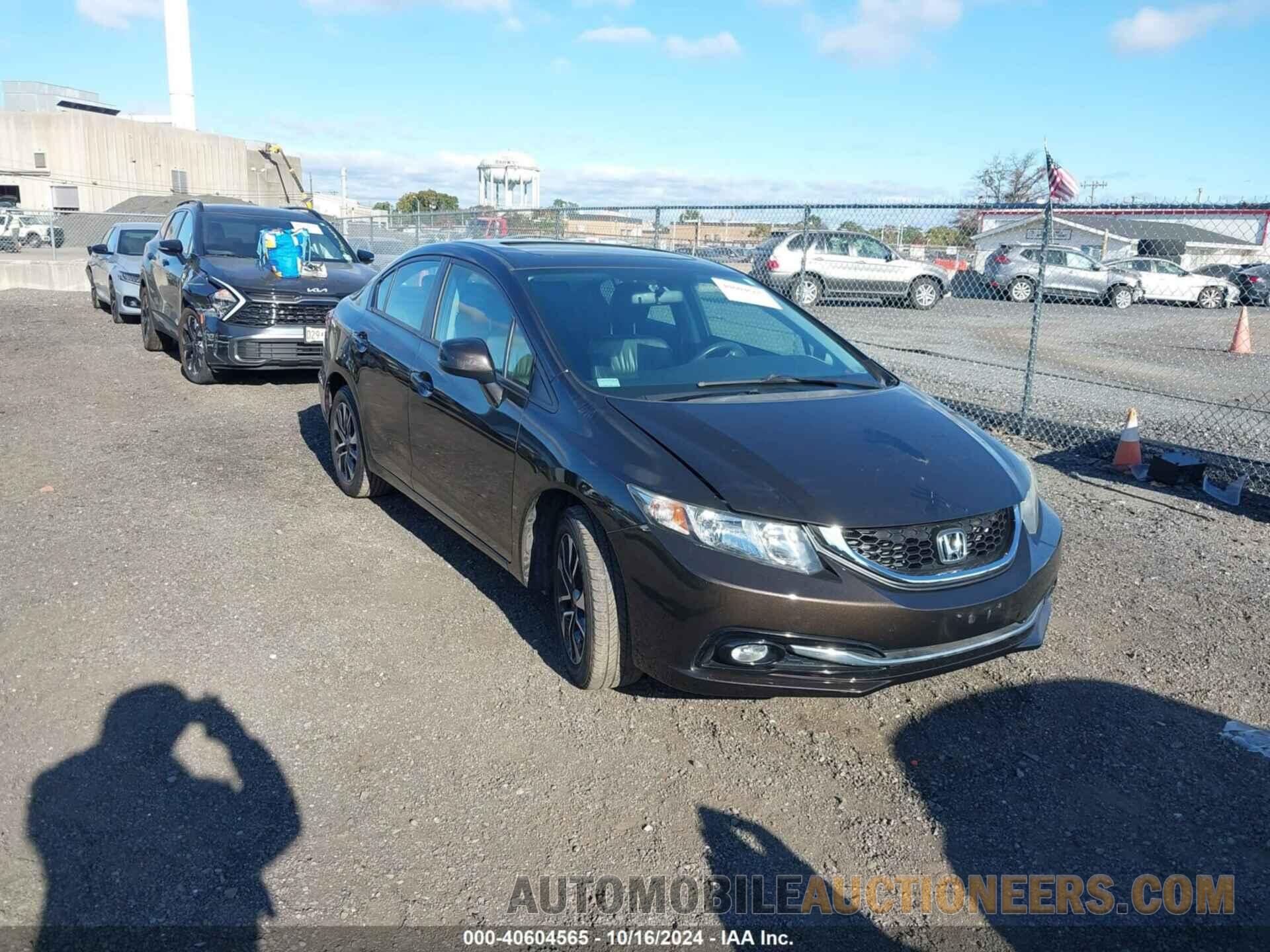 2HGFB2F93DH511842 HONDA CIVIC 2013