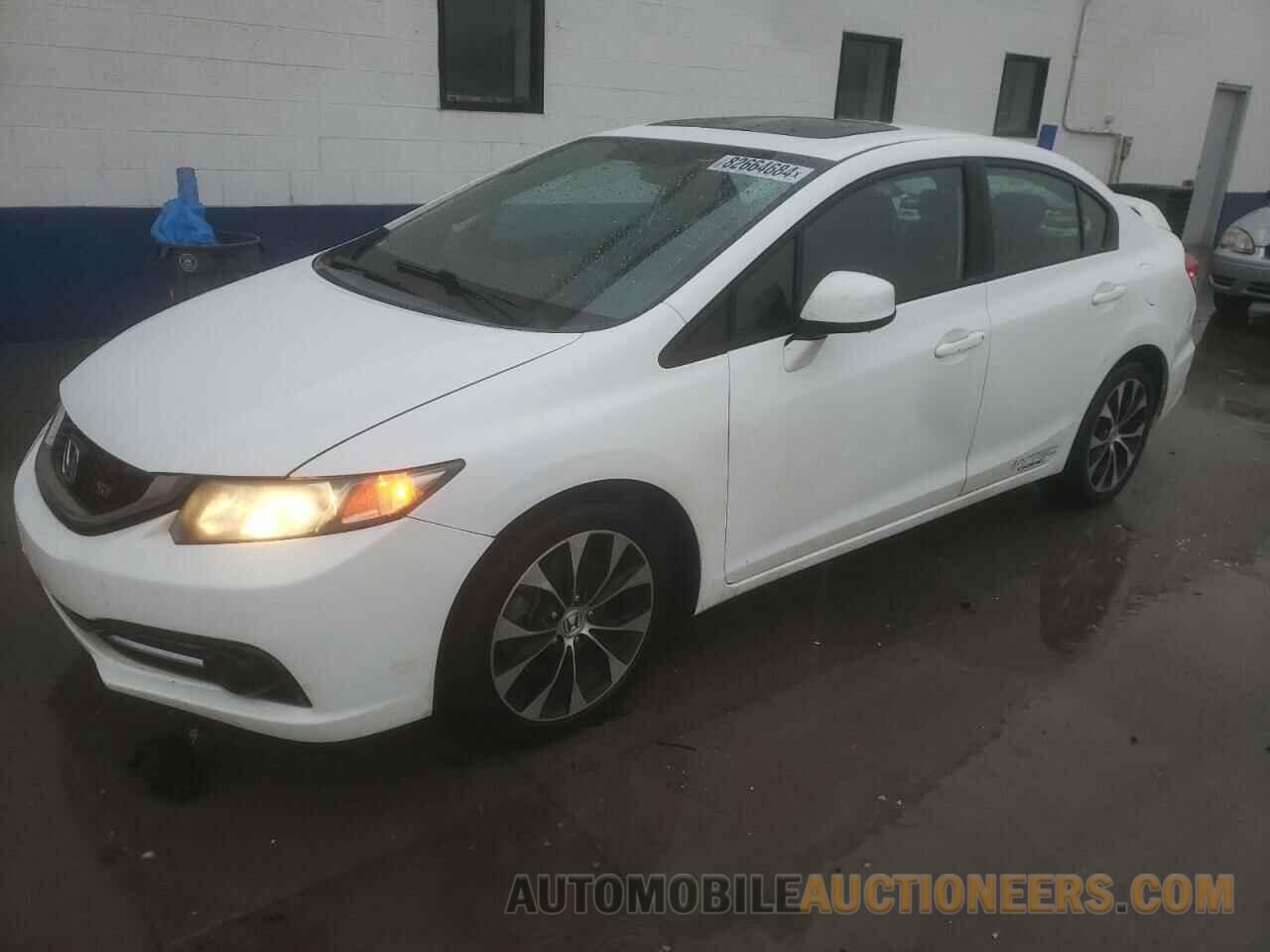 2HGFB6E58DH700962 HONDA CIVIC 2013