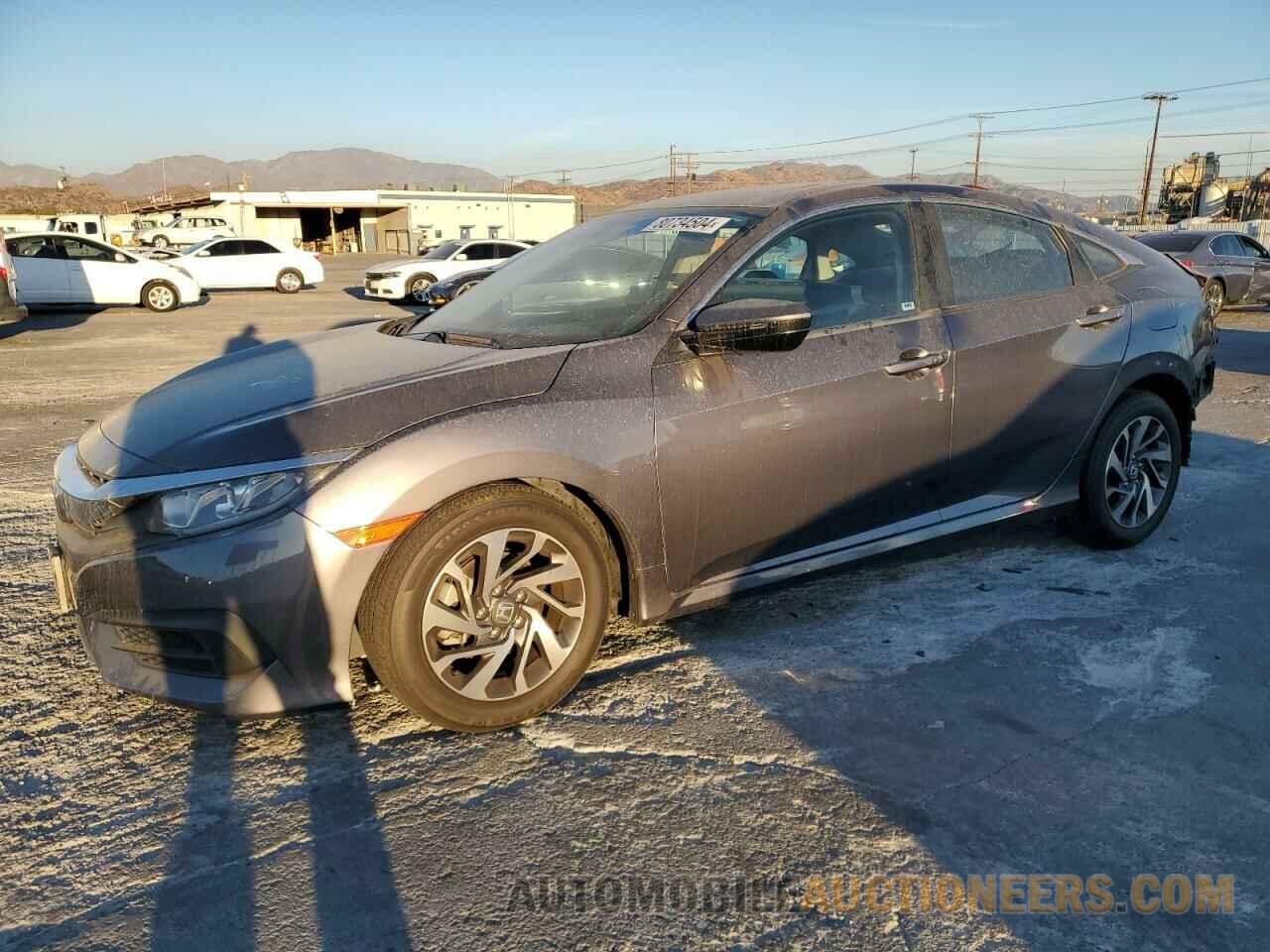 2HGFC2F74JH552195 HONDA CIVIC 2018