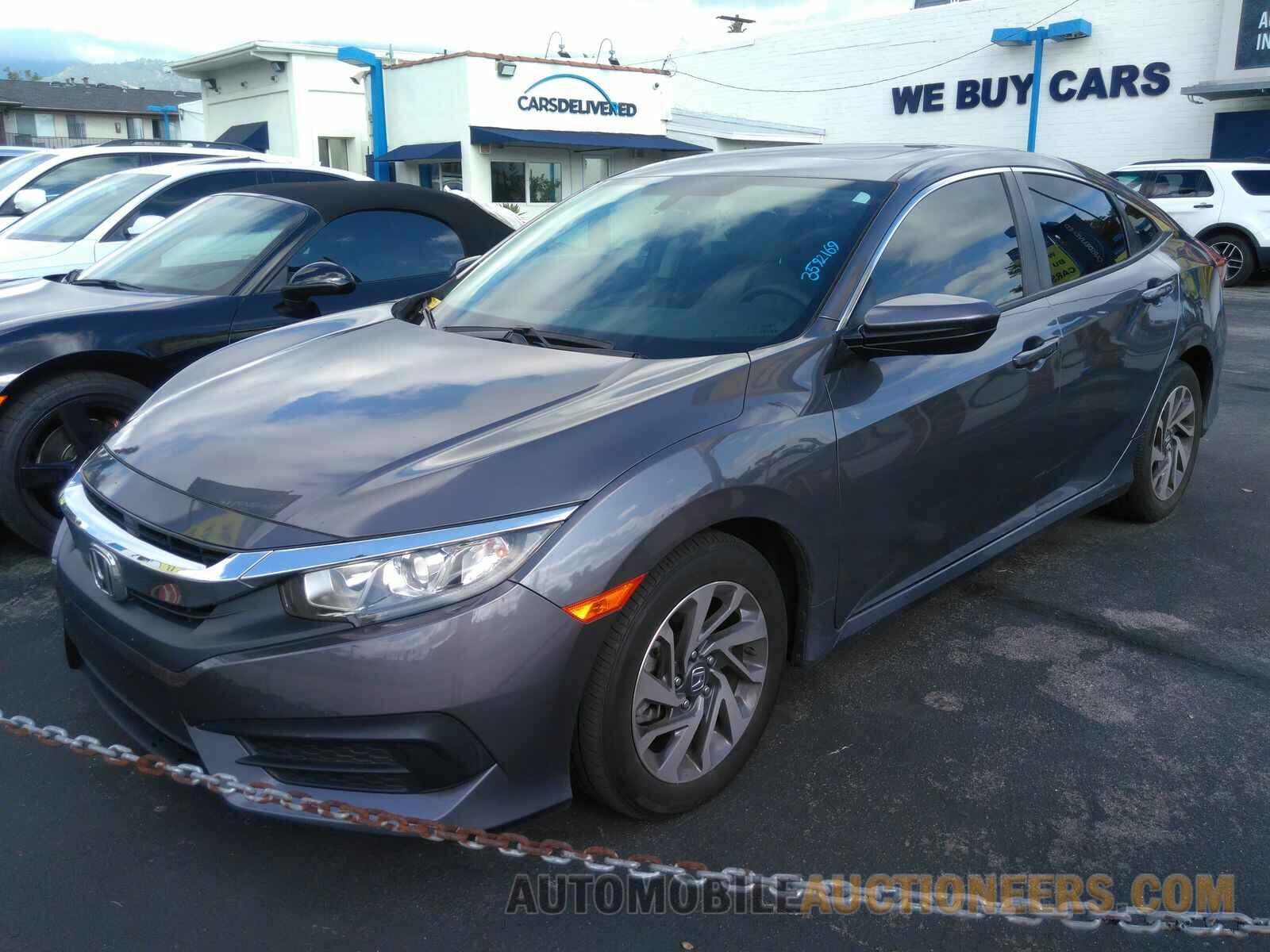 2HGFC2F79JH594023 Honda Civic Sedan 2018