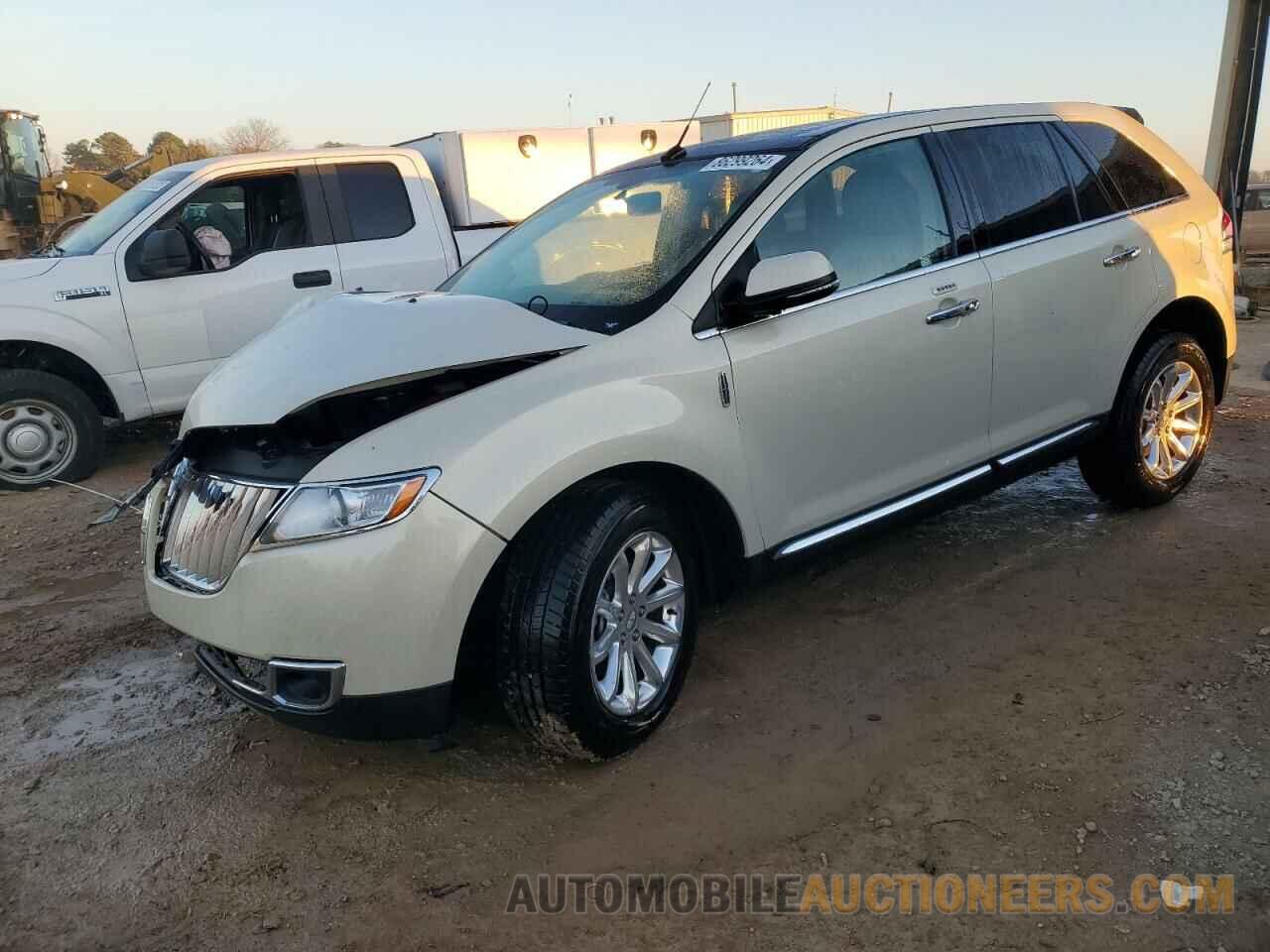 2LMDJ6JK0EBL14223 LINCOLN MKX 2014