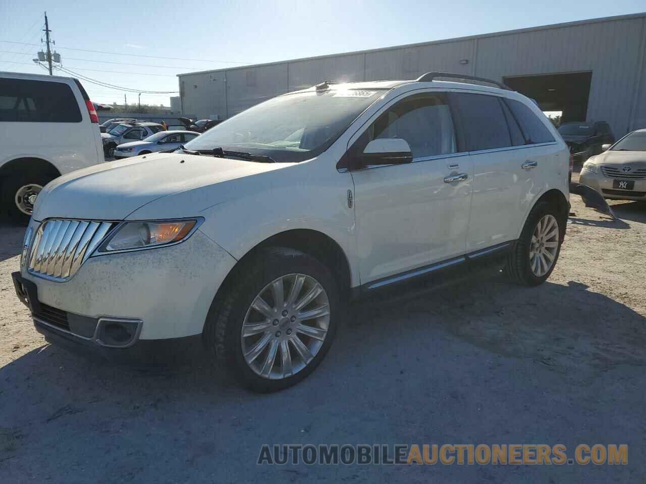 2LMDJ6JK8DBL04201 LINCOLN MKX 2013