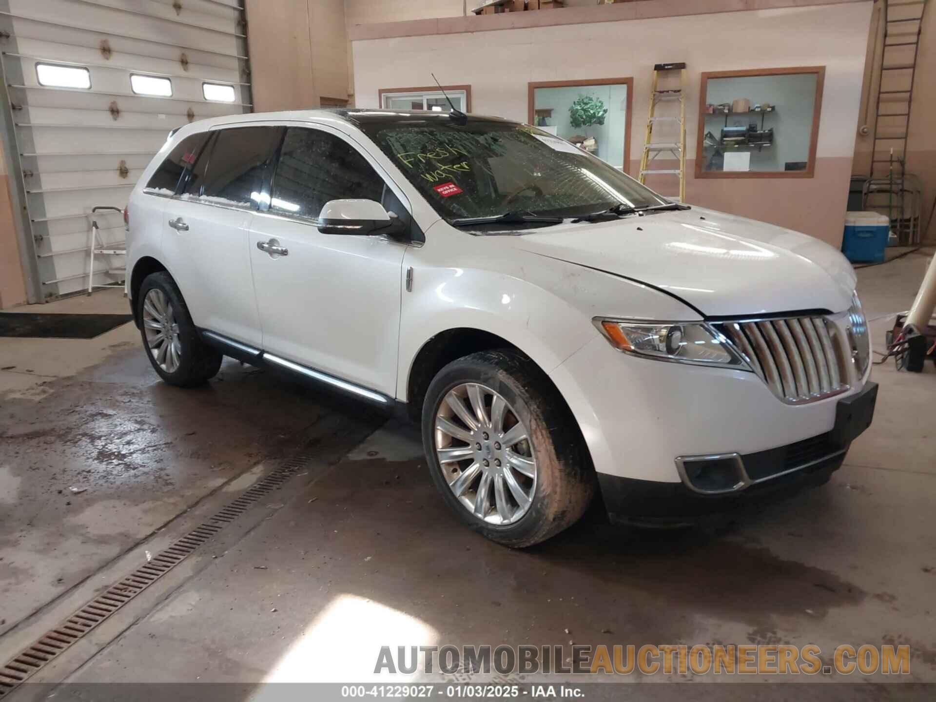 2LMDJ6JKXFBL32231 LINCOLN MKX 2015