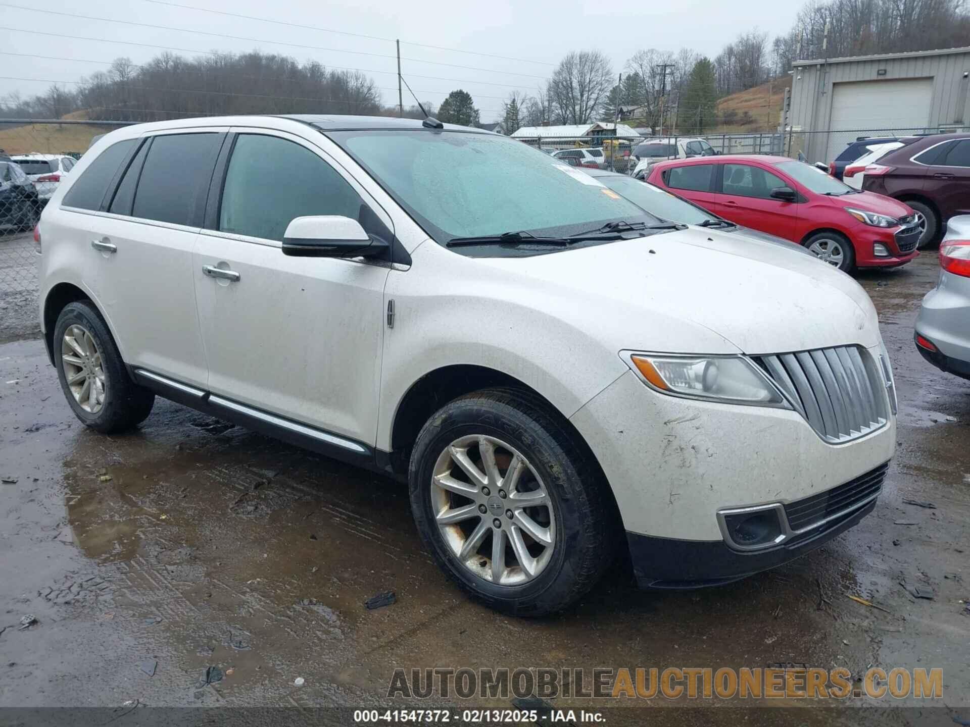 2LMDJ8JK7CBL08945 LINCOLN MKX 2012