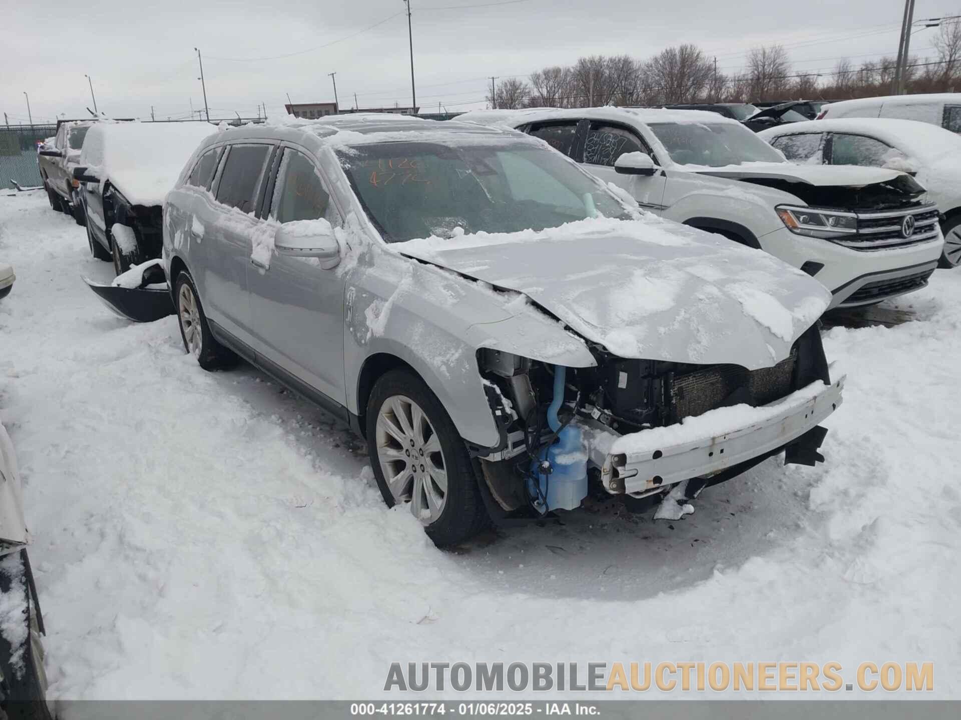 2LMHJ5AT1EBL51026 LINCOLN MKT 2014