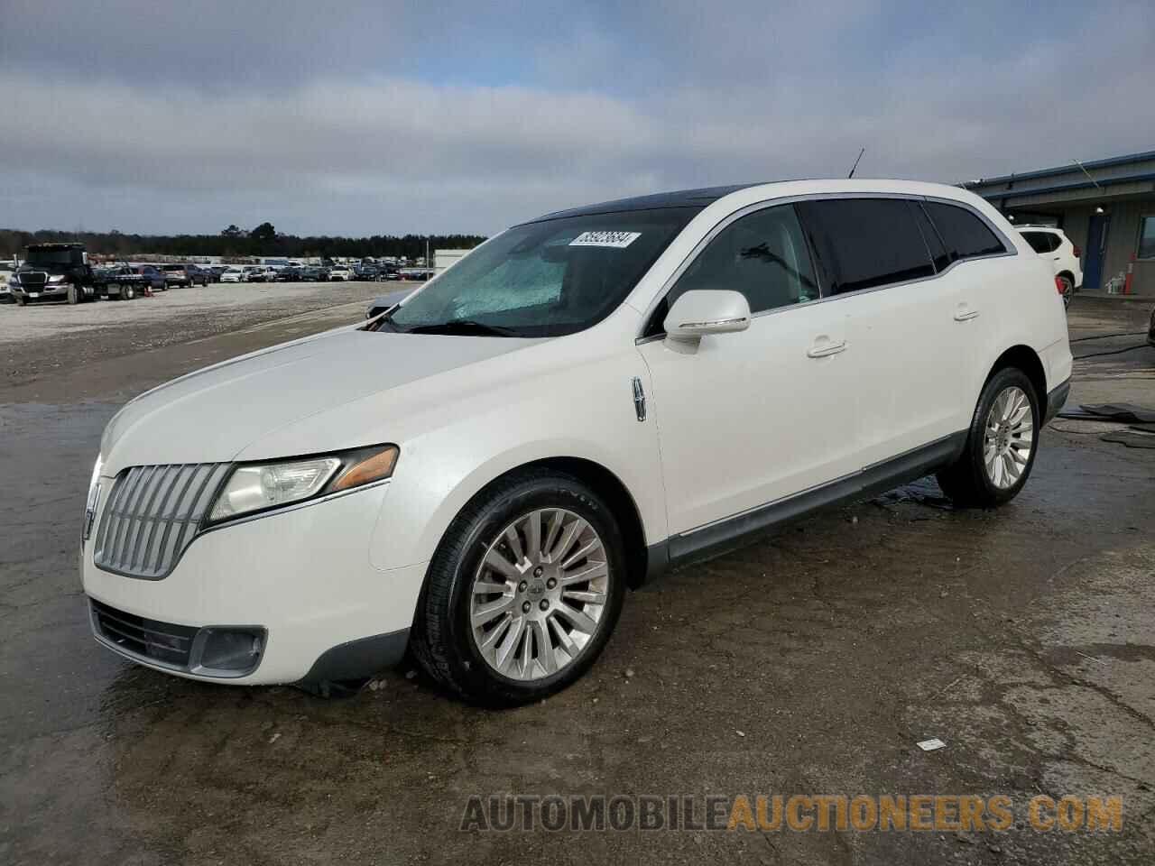 2LMHJ5FR3BBJ52522 LINCOLN MKT 2011