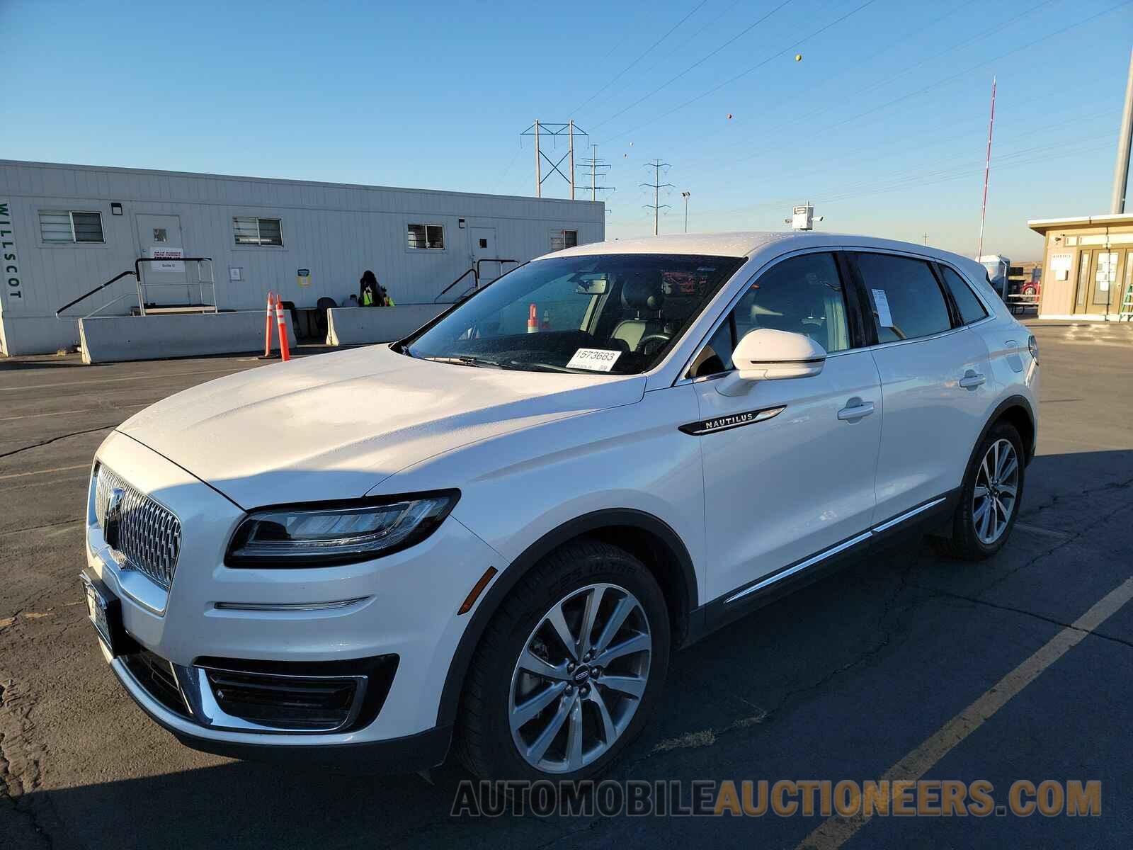 2LMPJ8KP0KBL12504 Lincoln Nautilus 2019