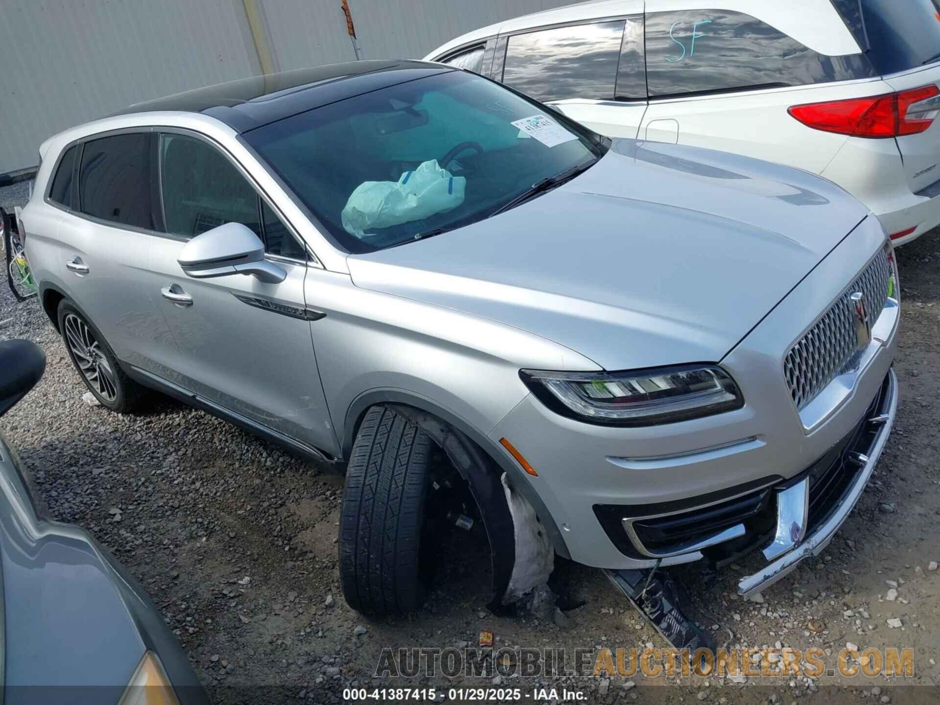 2LMPJ8LP6KBL15003 LINCOLN NAUTILUS 2019