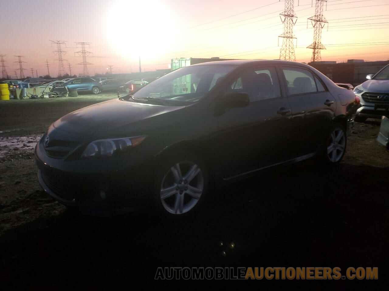 2T1BU4EE7DC103792 TOYOTA COROLLA 2013