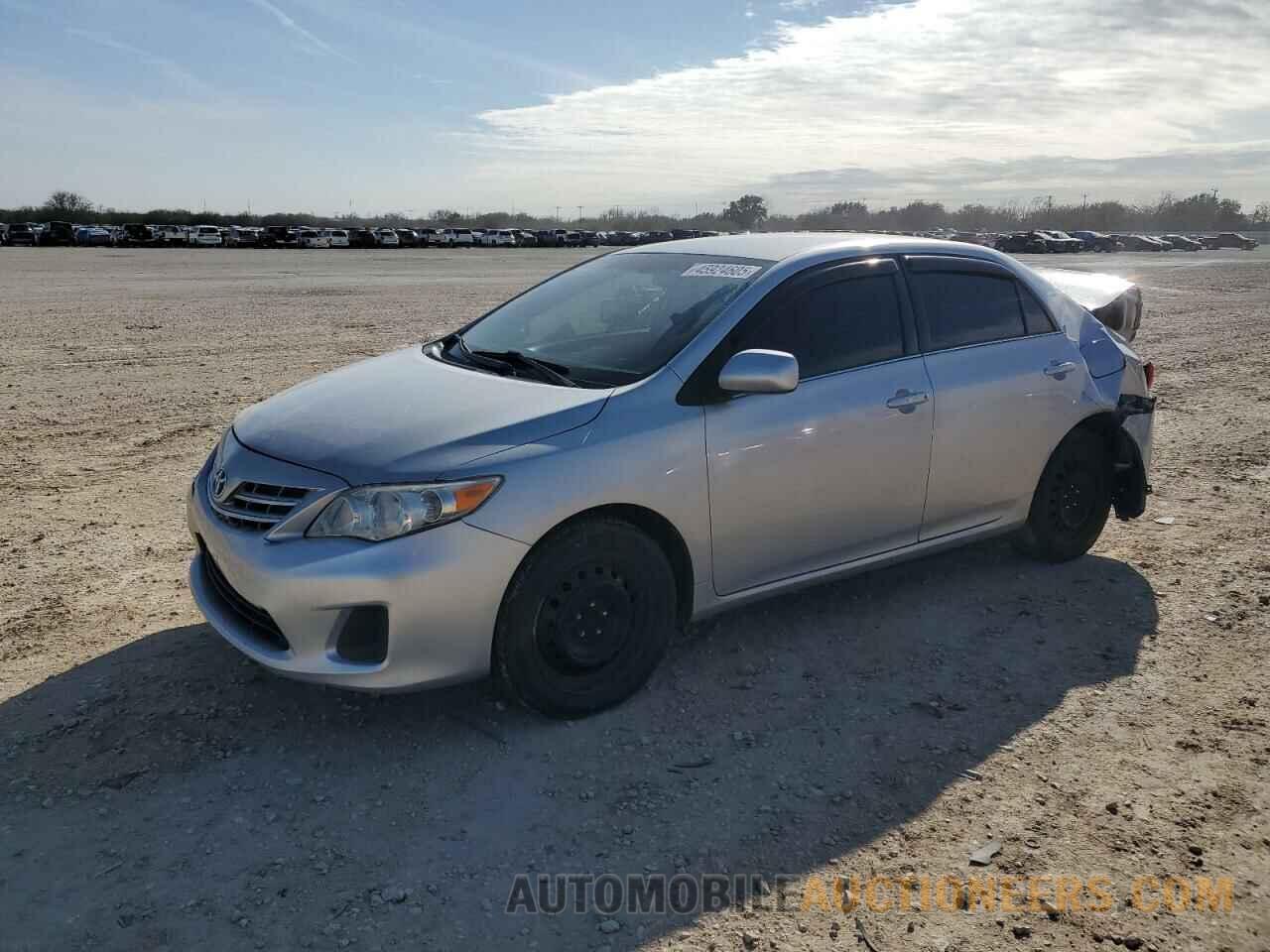 2T1BU4EE8DC045143 TOYOTA COROLLA 2013