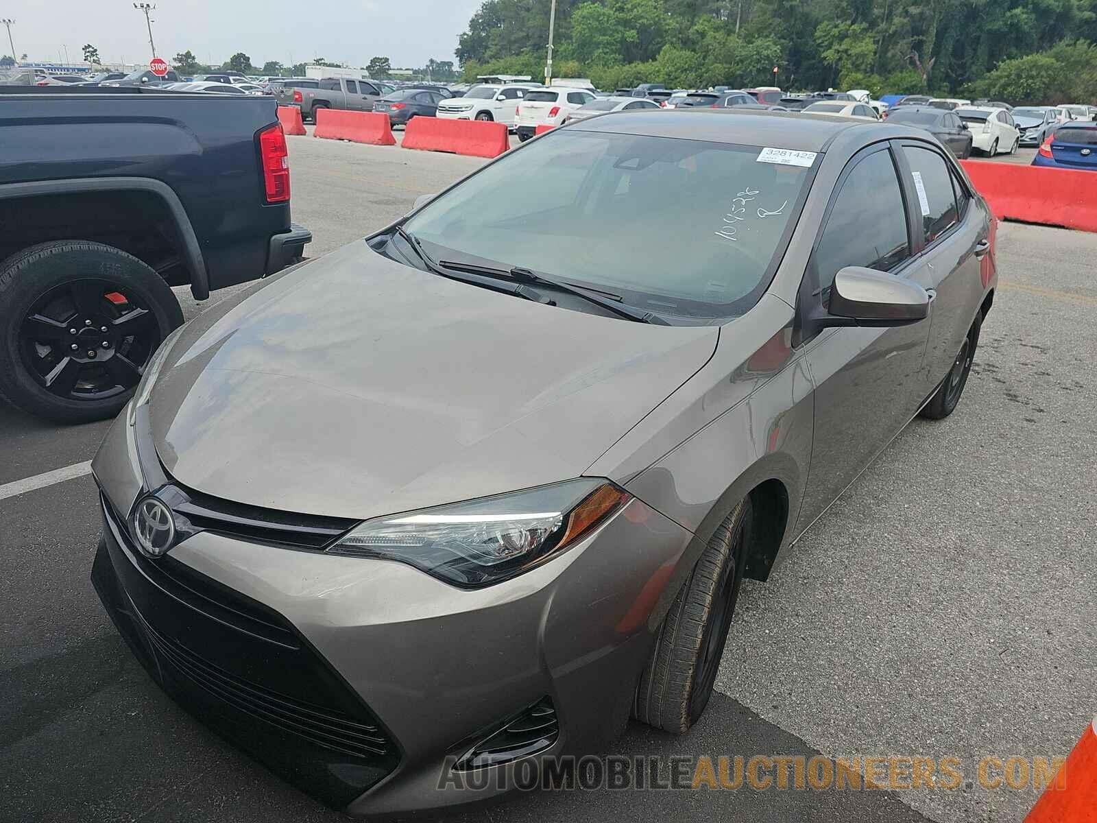 2T1BURHE0JC104528 Toyota Corolla LE 2018