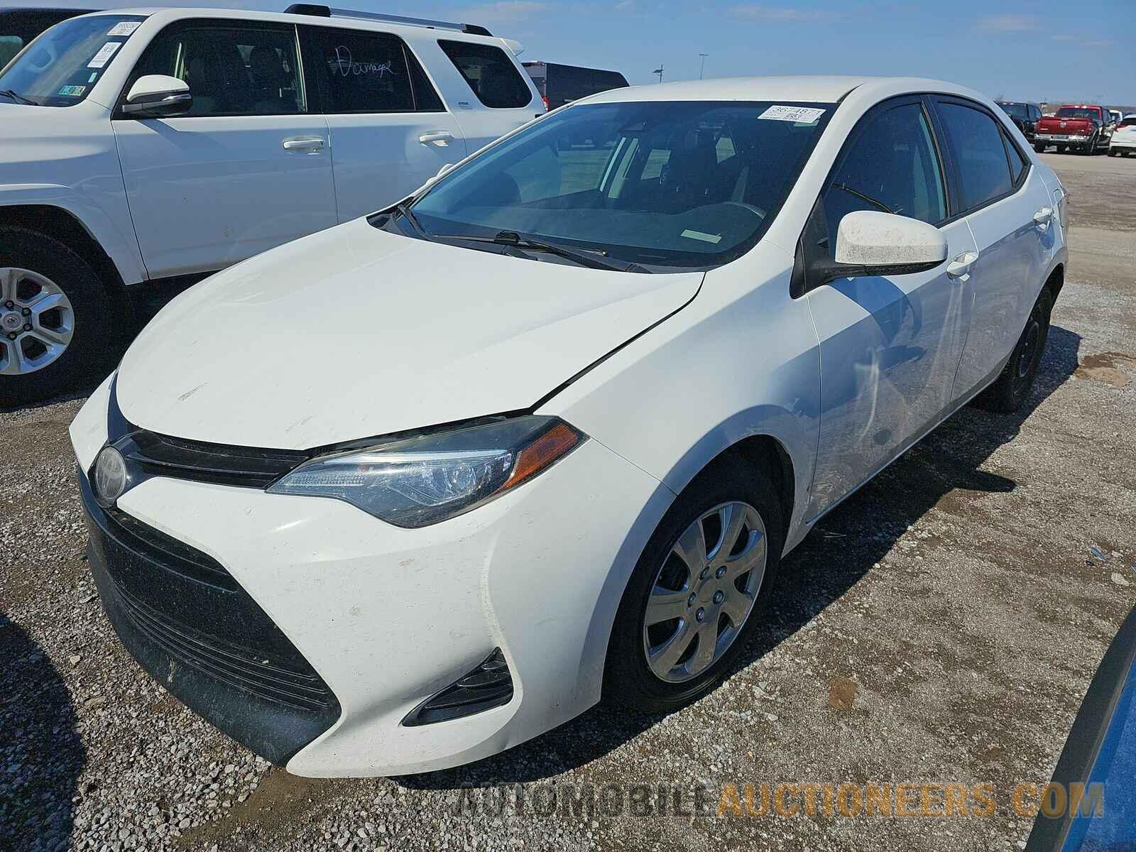 2T1BURHE1JC985353 Toyota Corolla LE 2018