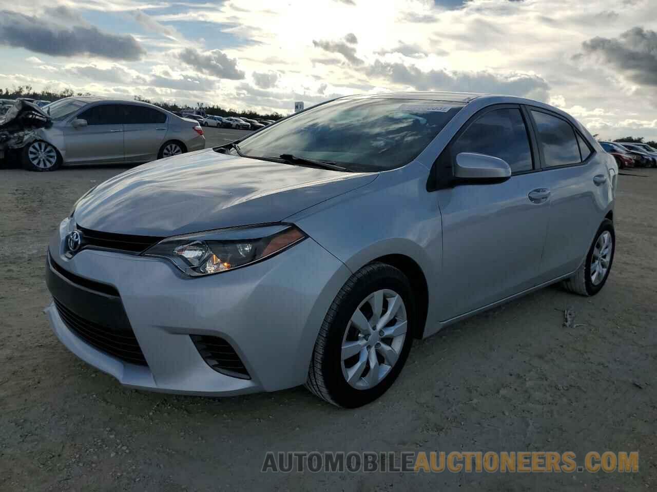 2T1BURHE3FC429813 TOYOTA COROLLA 2015