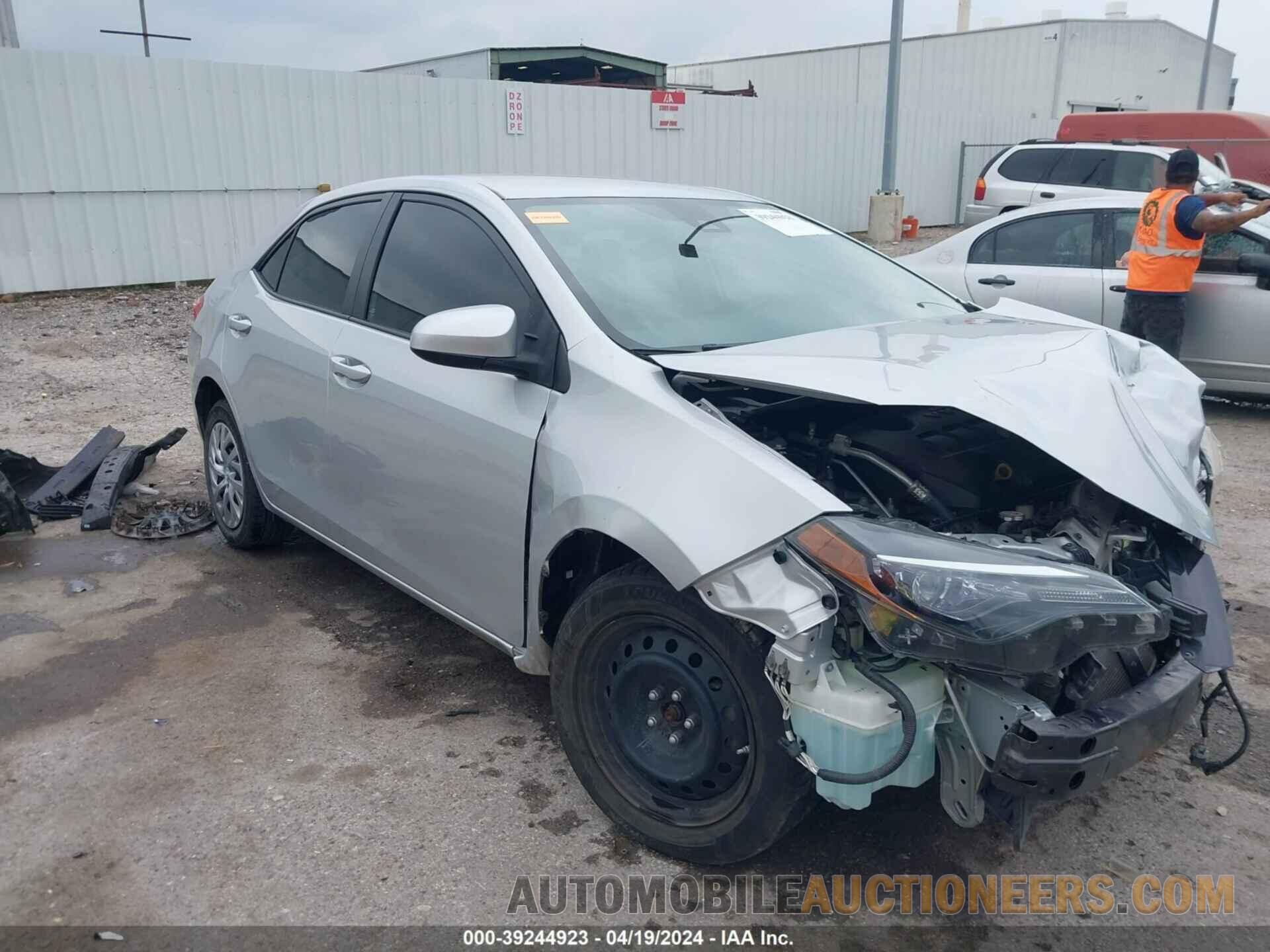 2T1BURHE3JC000647 TOYOTA COROLLA 2018