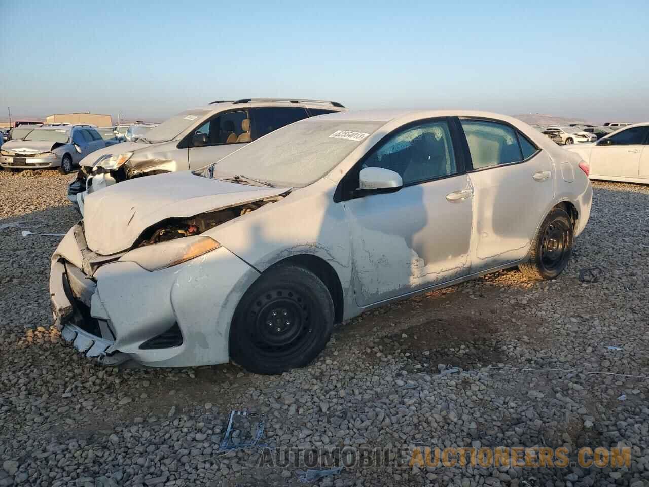 2T1BURHE8JC055904 TOYOTA COROLLA 2018