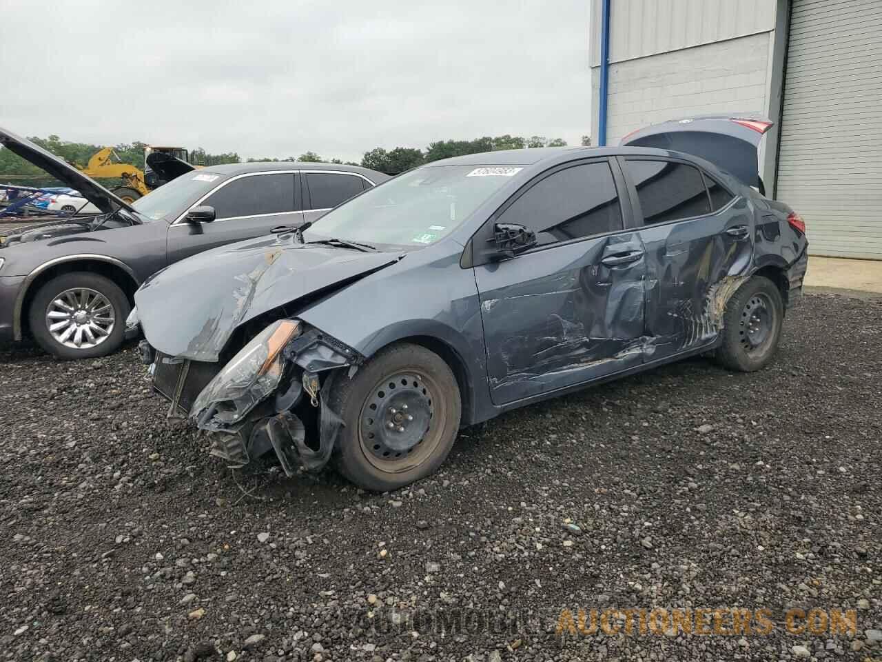 2T1BURHE8JC067972 TOYOTA COROLLA 2018