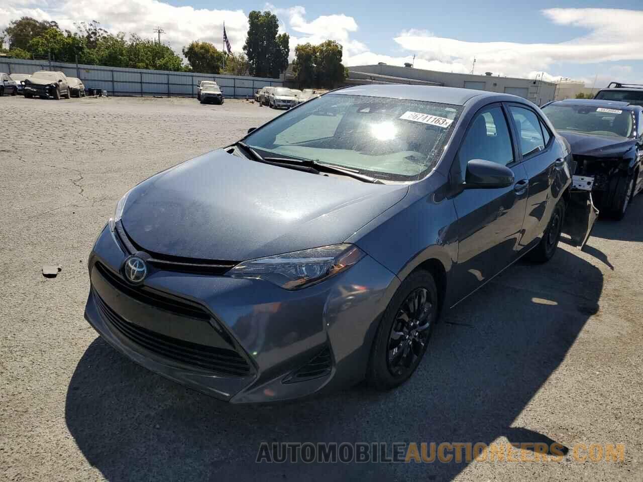 2T1BURHE8JC073240 TOYOTA COROLLA 2018