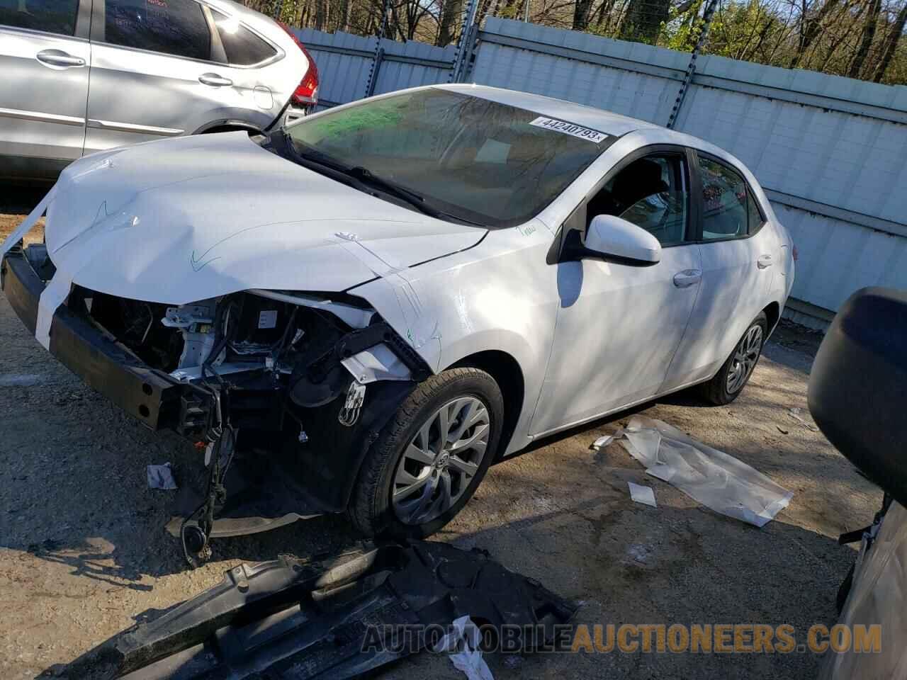 2T1BURHE8JC085940 TOYOTA COROLLA 2018