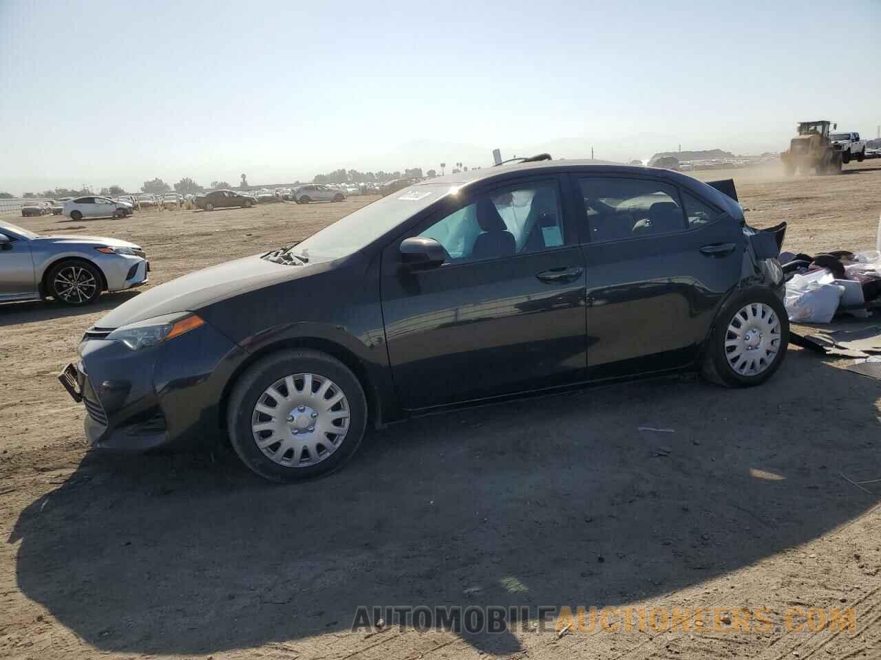 2T1BURHE8JC972082 TOYOTA COROLLA 2018