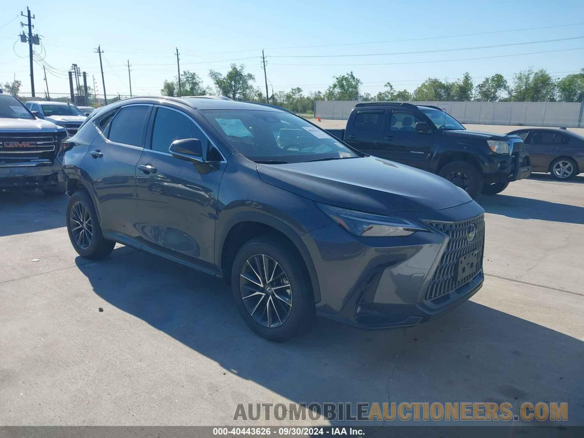 2T2GDCAZ8RC013529 LEXUS NX 2024