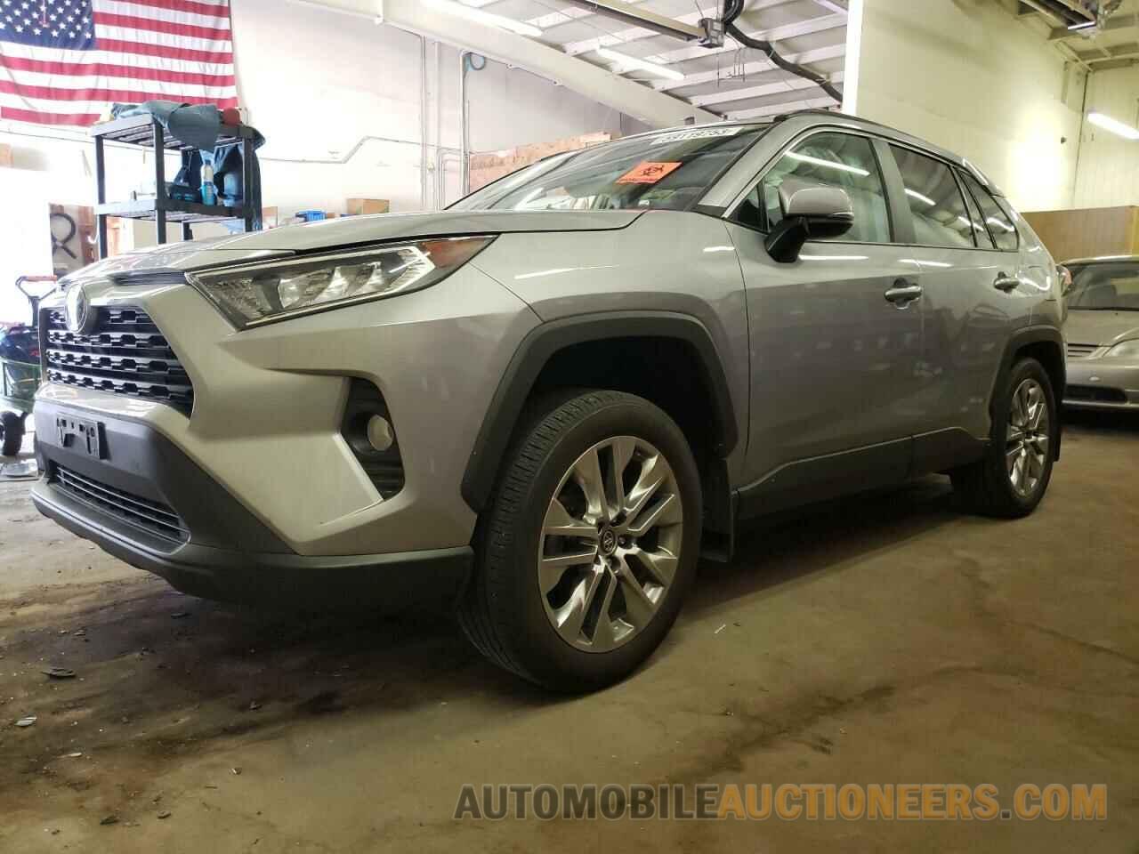 2T3A1RFV0KW072923 TOYOTA RAV4 2019