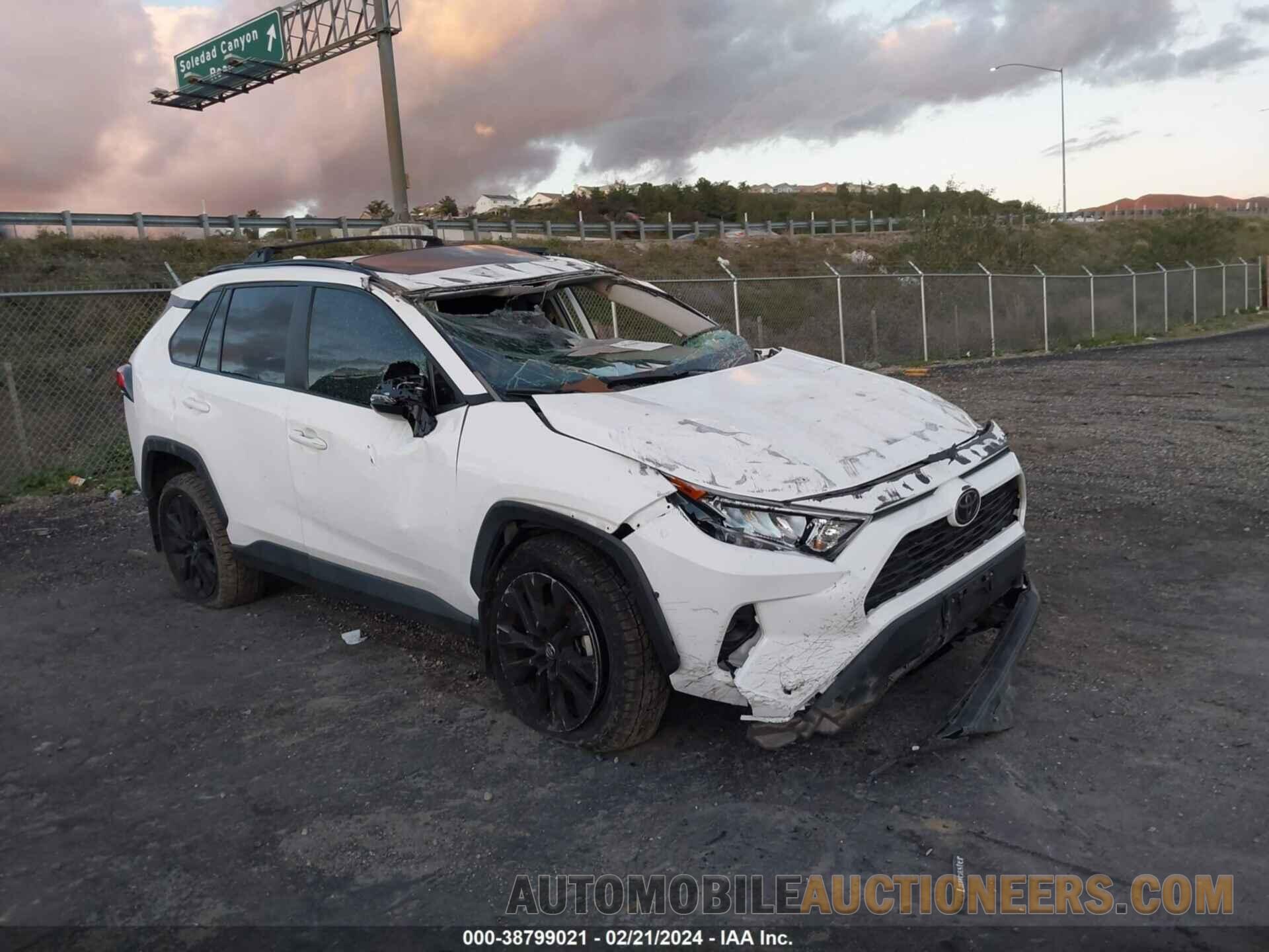 2T3A1RFV0LC137370 TOYOTA RAV4 2020