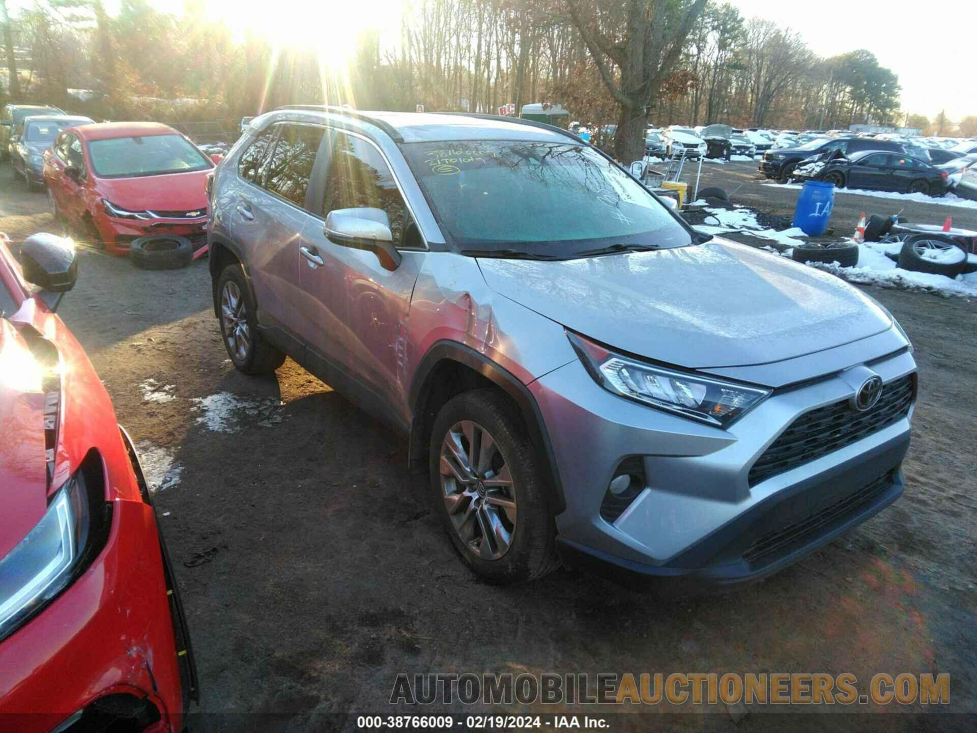 2T3A1RFV0MC169947 TOYOTA RAV4 2021