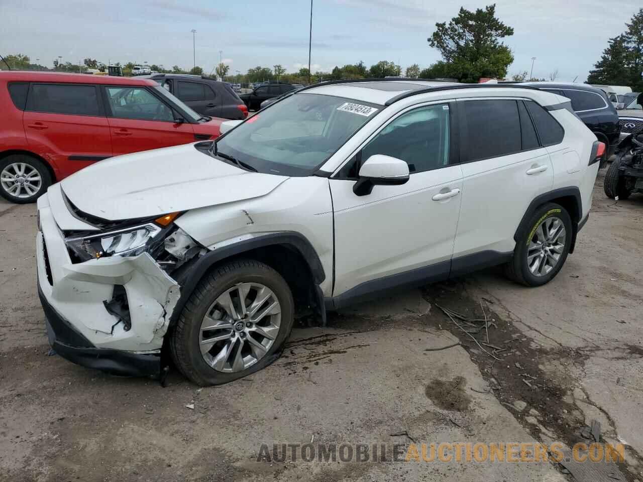 2T3A1RFV0MW142455 TOYOTA RAV4 2021