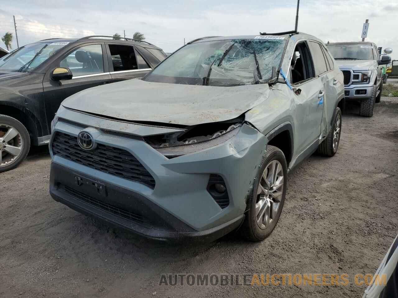 2T3A1RFV0MW184091 TOYOTA RAV4 2021