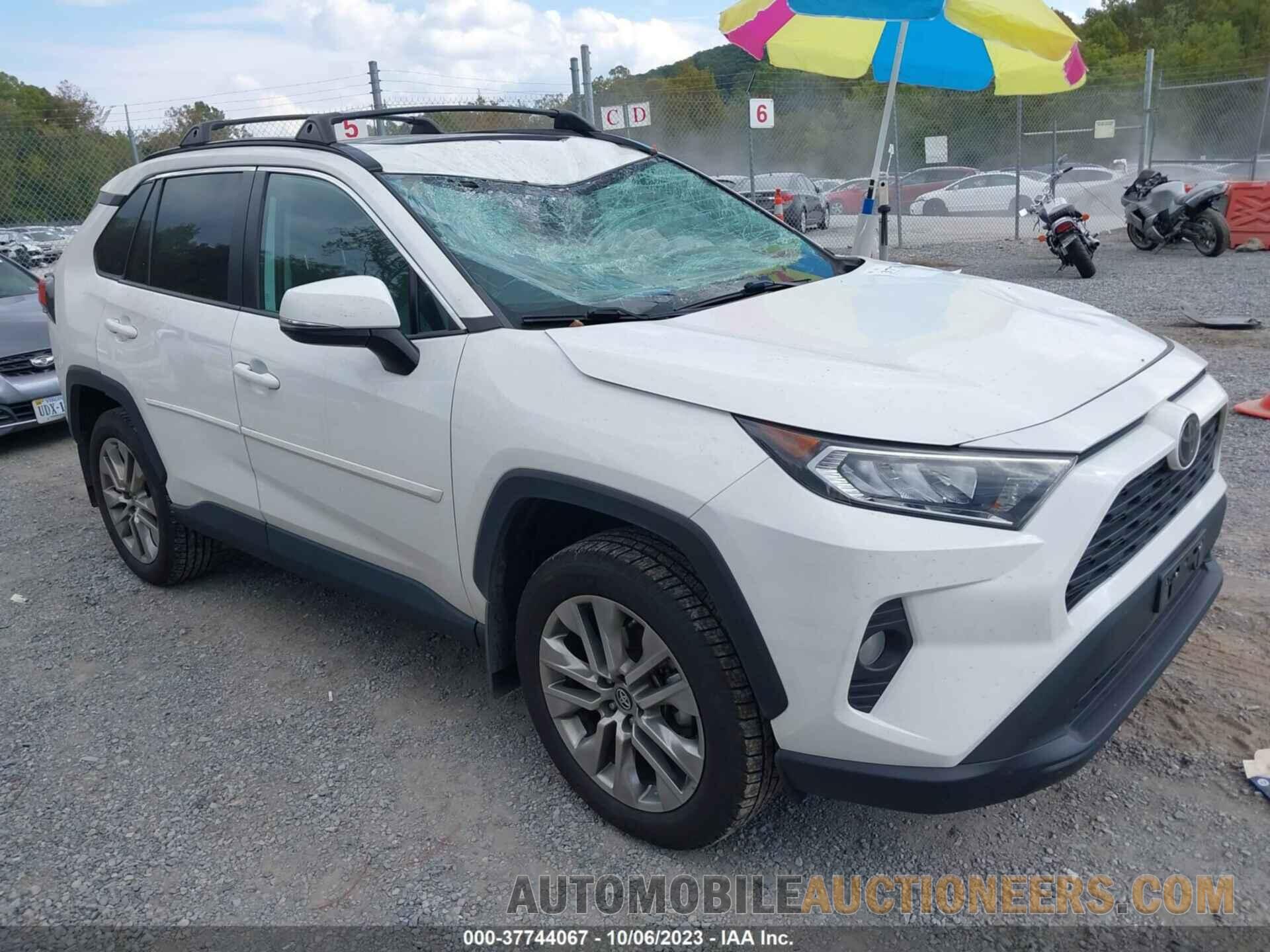 2T3A1RFV1KW077774 TOYOTA RAV4 2019