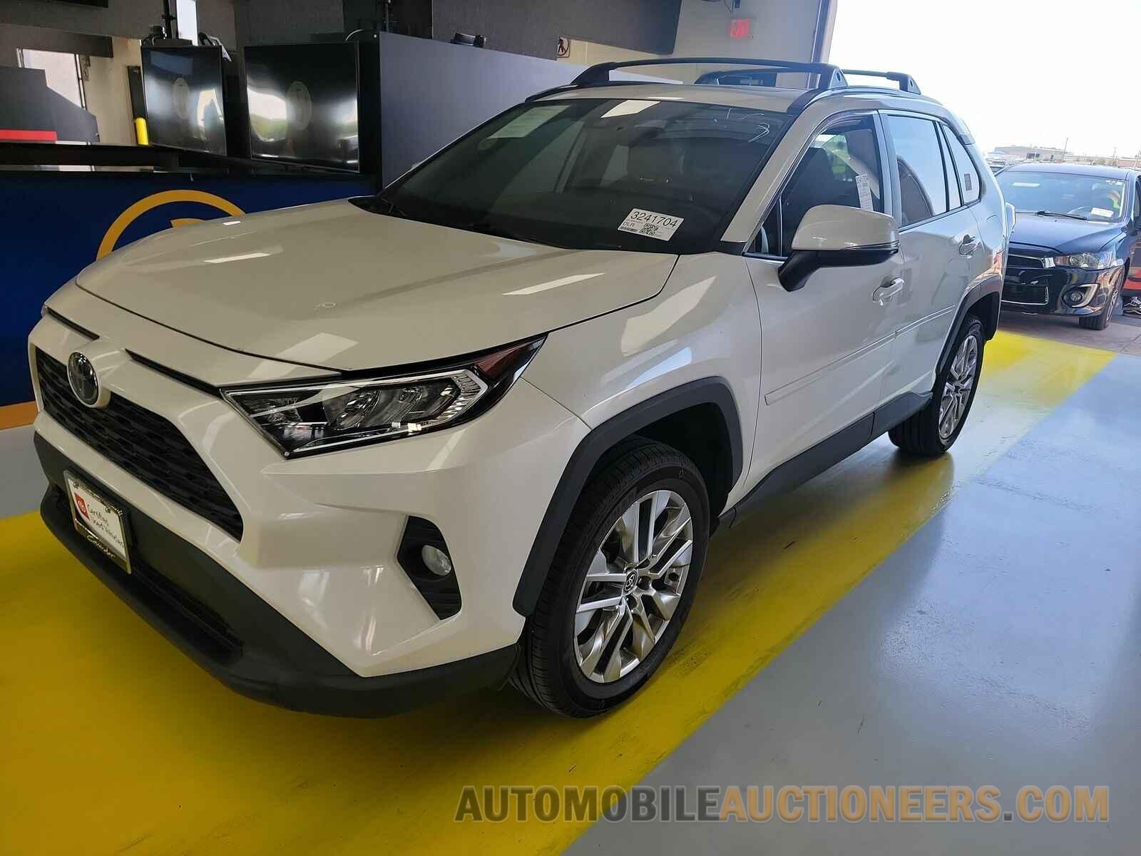 2T3A1RFV1MW147874 Toyota RAV4 2021