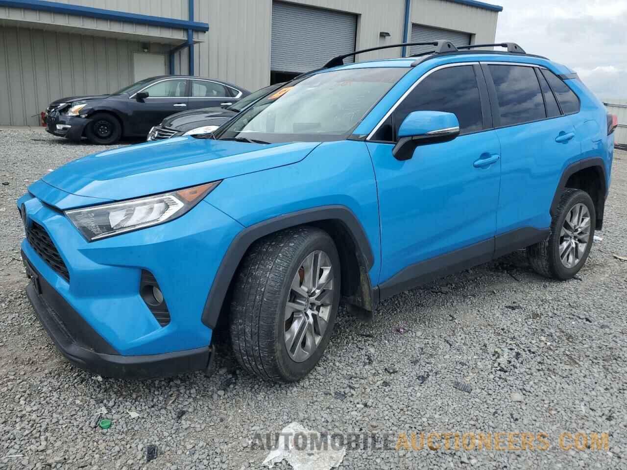 2T3A1RFV2MC147321 TOYOTA RAV4 2021