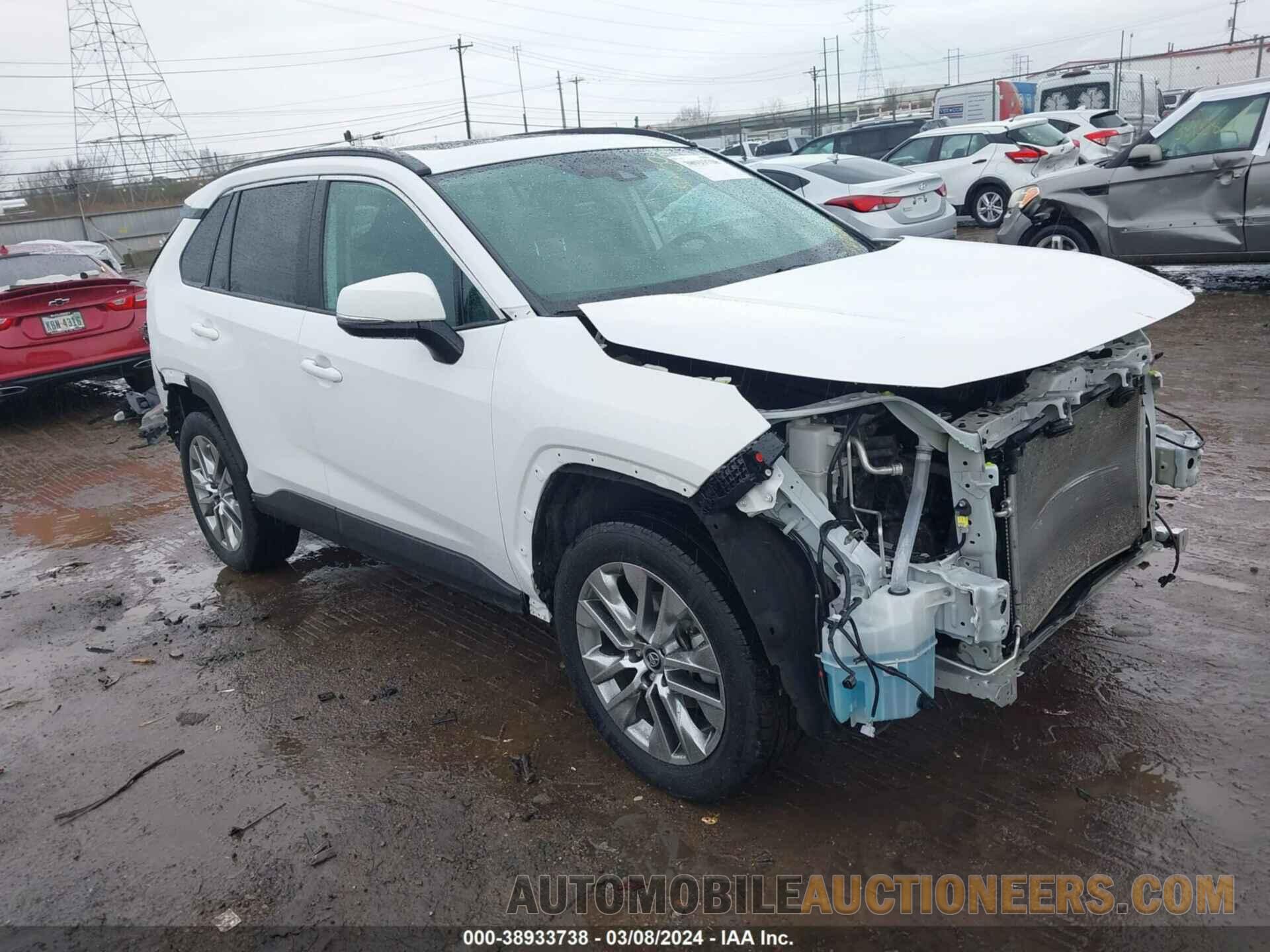 2T3A1RFV4KW064131 TOYOTA RAV4 2019