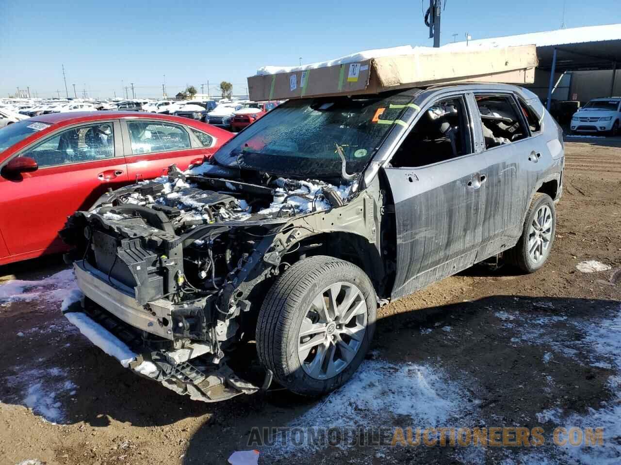 2T3A1RFV4MC218275 TOYOTA RAV4 2021