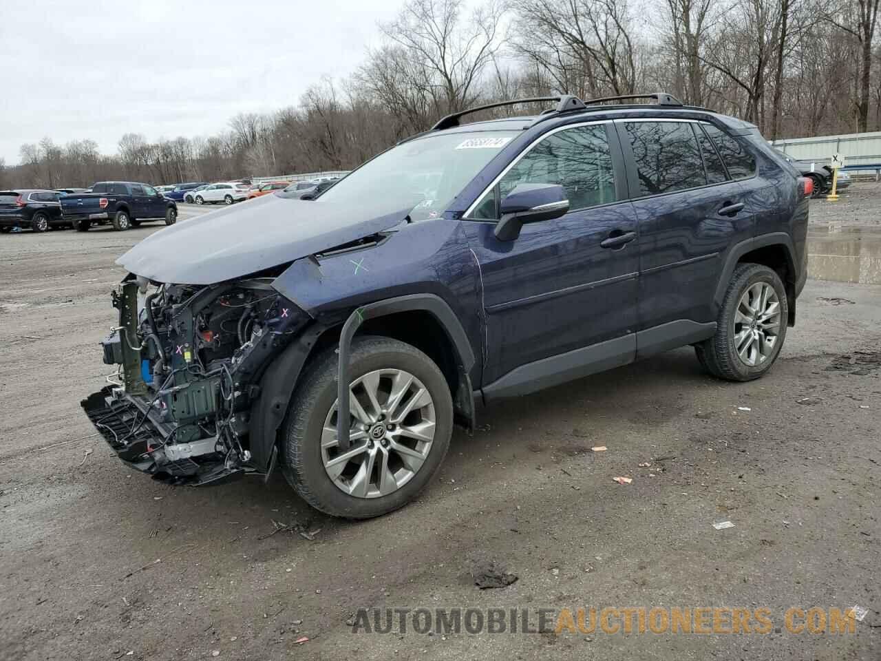 2T3A1RFV4RW414674 TOYOTA RAV4 2024