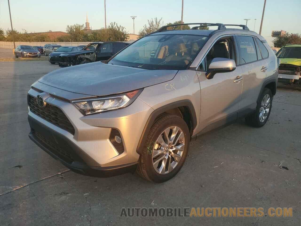 2T3A1RFV5KW005492 TOYOTA RAV4 2019