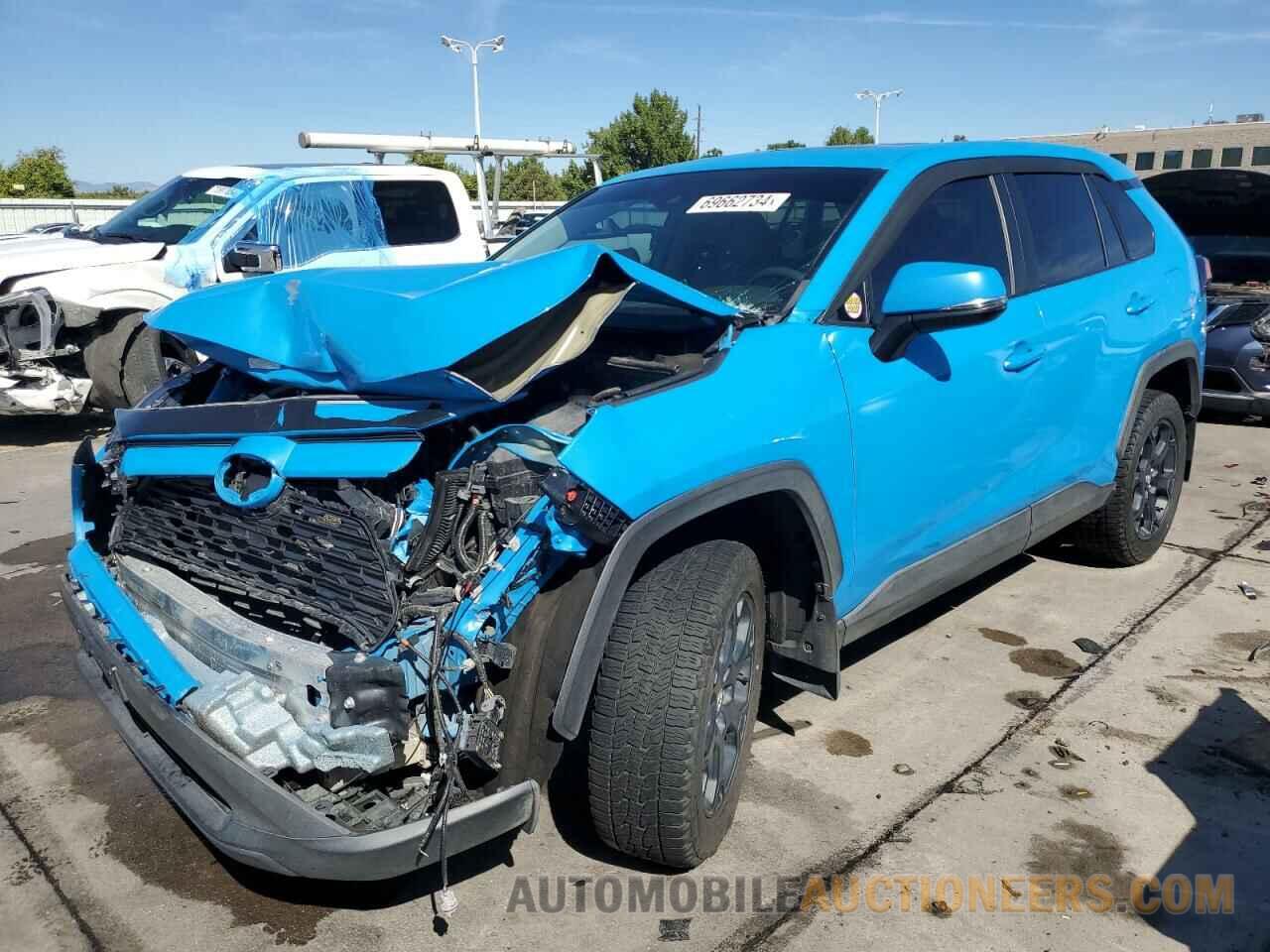 2T3A1RFV5LC137798 TOYOTA RAV4 2020