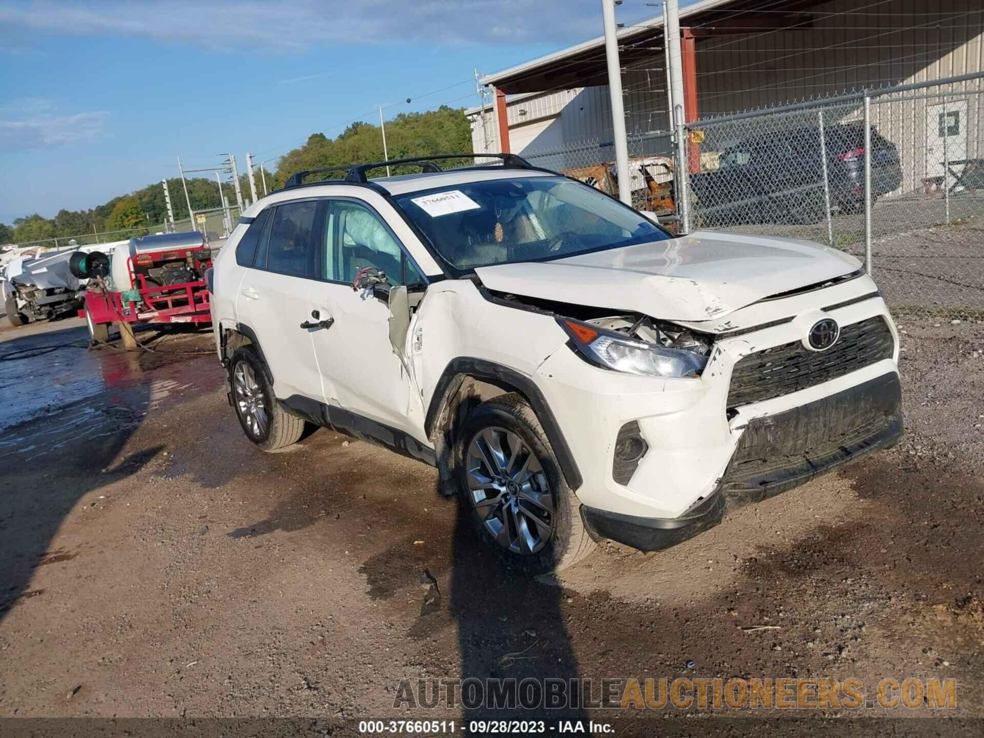 2T3A1RFV5MW157663 TOYOTA RAV4 2021