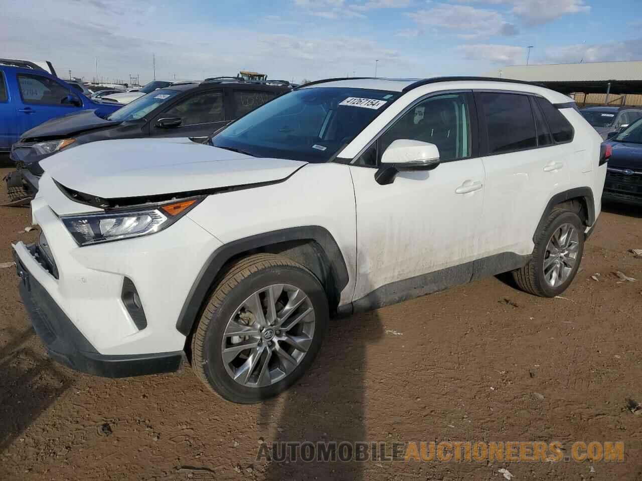 2T3A1RFV6KC028748 TOYOTA RAV4 2019