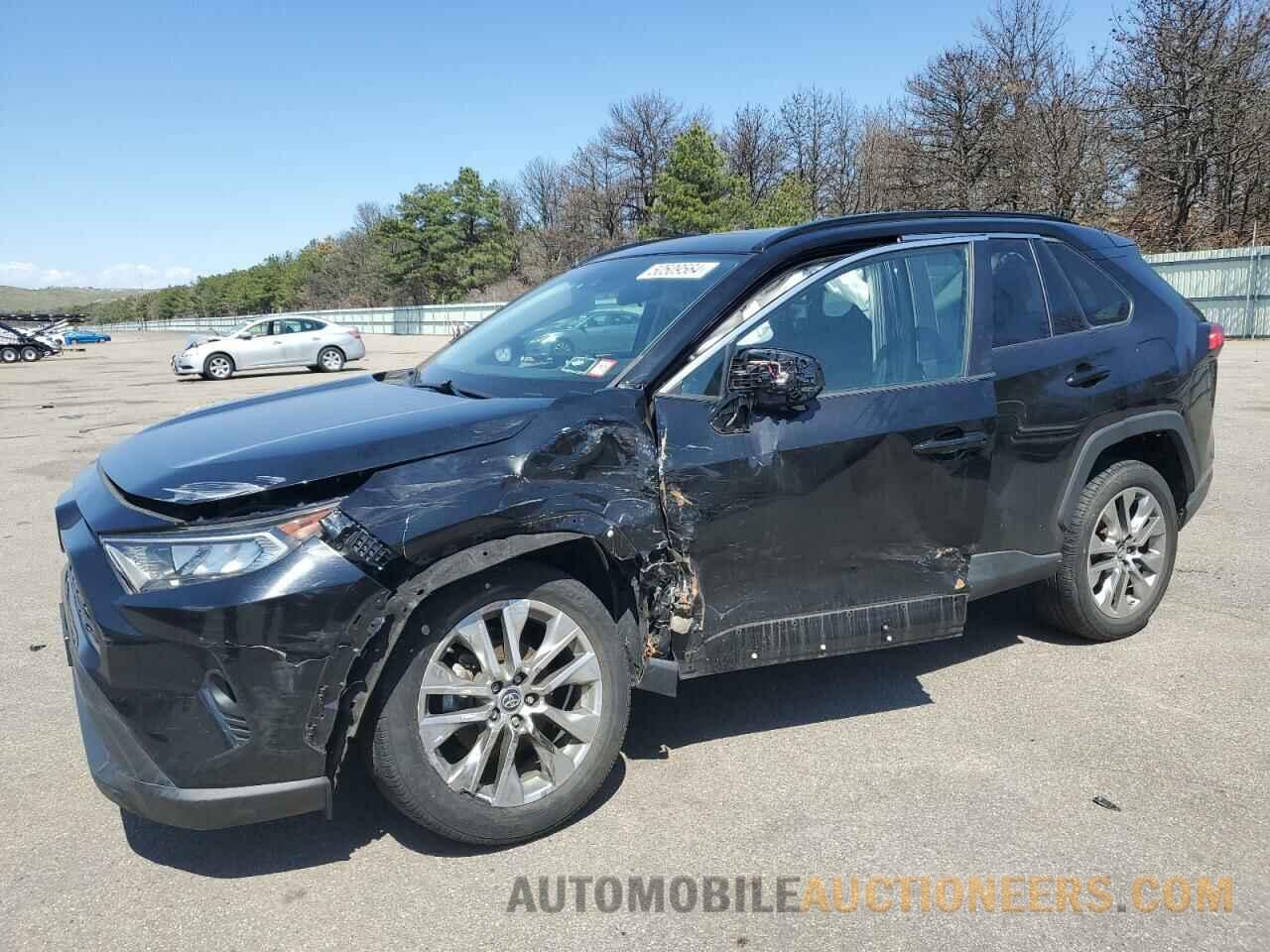 2T3A1RFV6KC057313 TOYOTA RAV4 2019