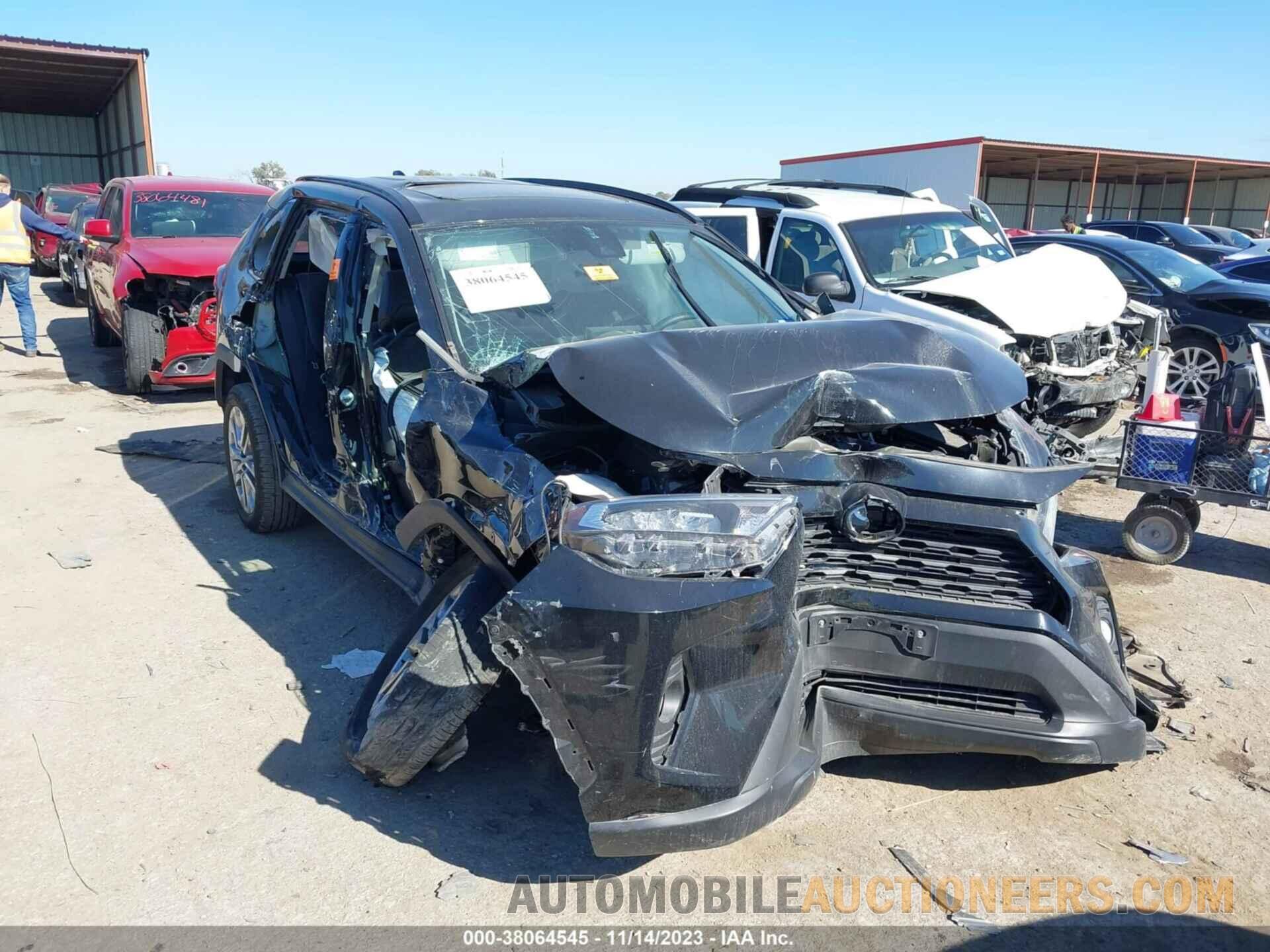 2T3A1RFV6KC059403 TOYOTA RAV4 2019