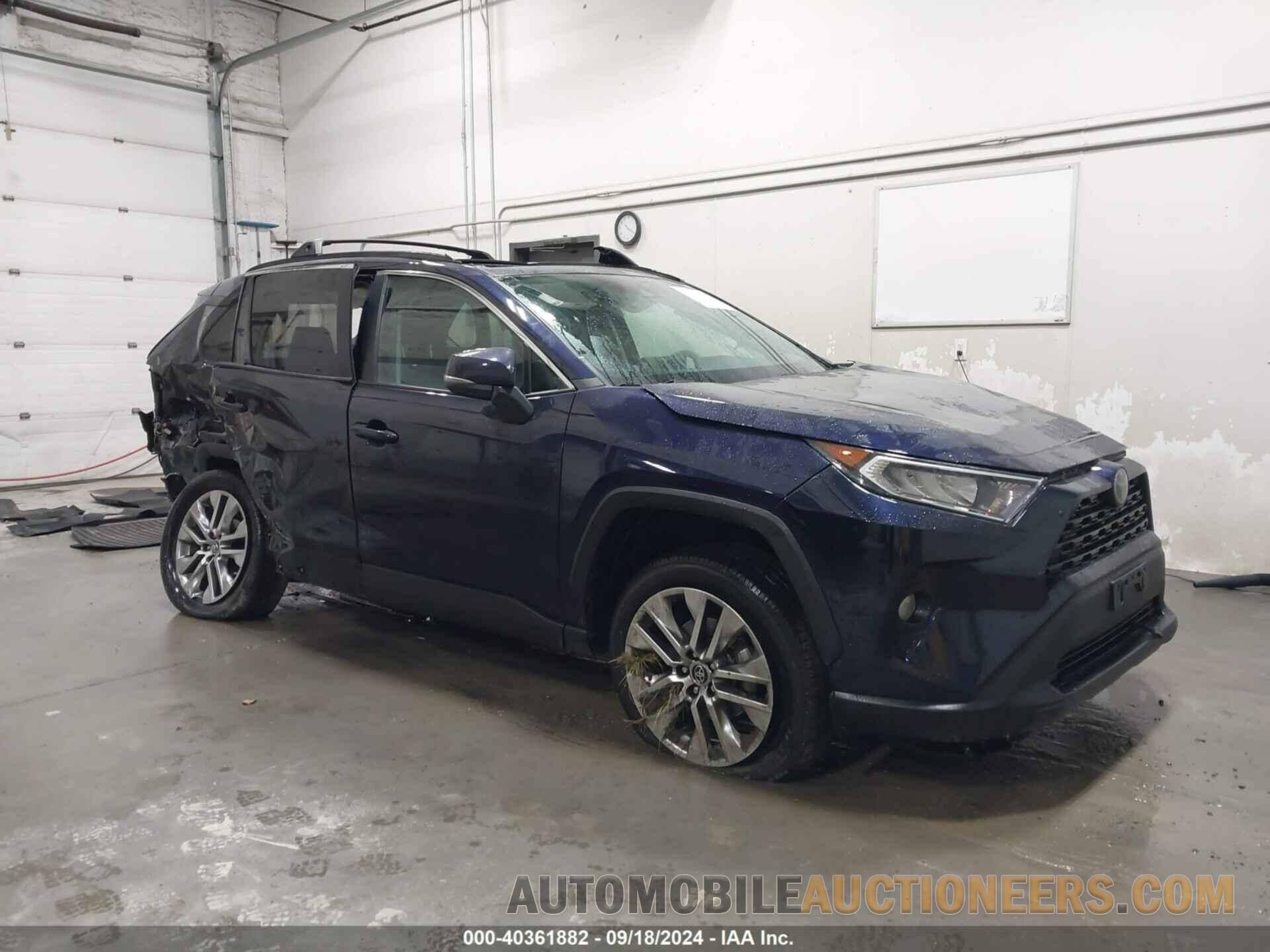 2T3A1RFV6KW073235 TOYOTA RAV4 2019