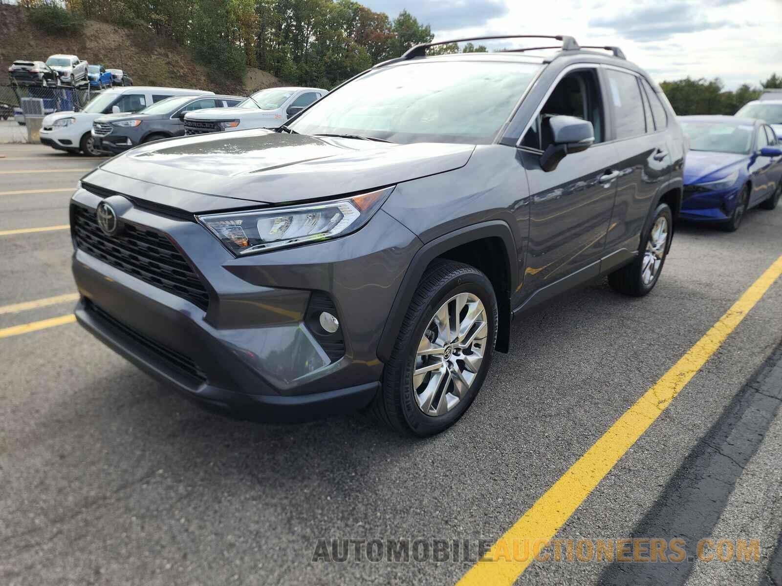 2T3A1RFV7MC181173 Toyota RAV4 2021