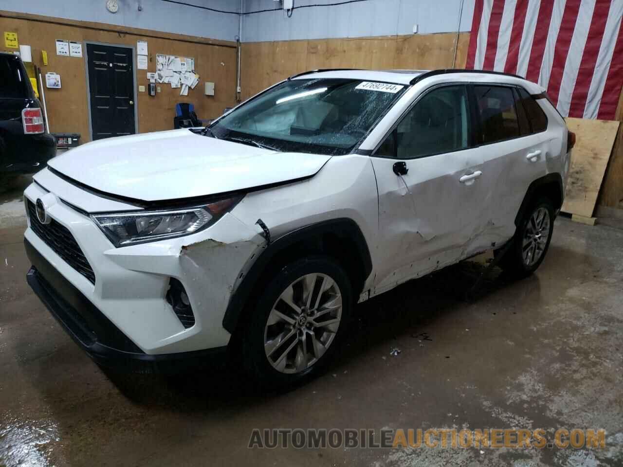 2T3A1RFV7MW215613 TOYOTA RAV4 2021